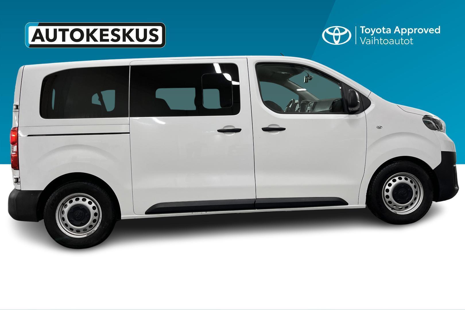 TOYOTA Proace Verso 4