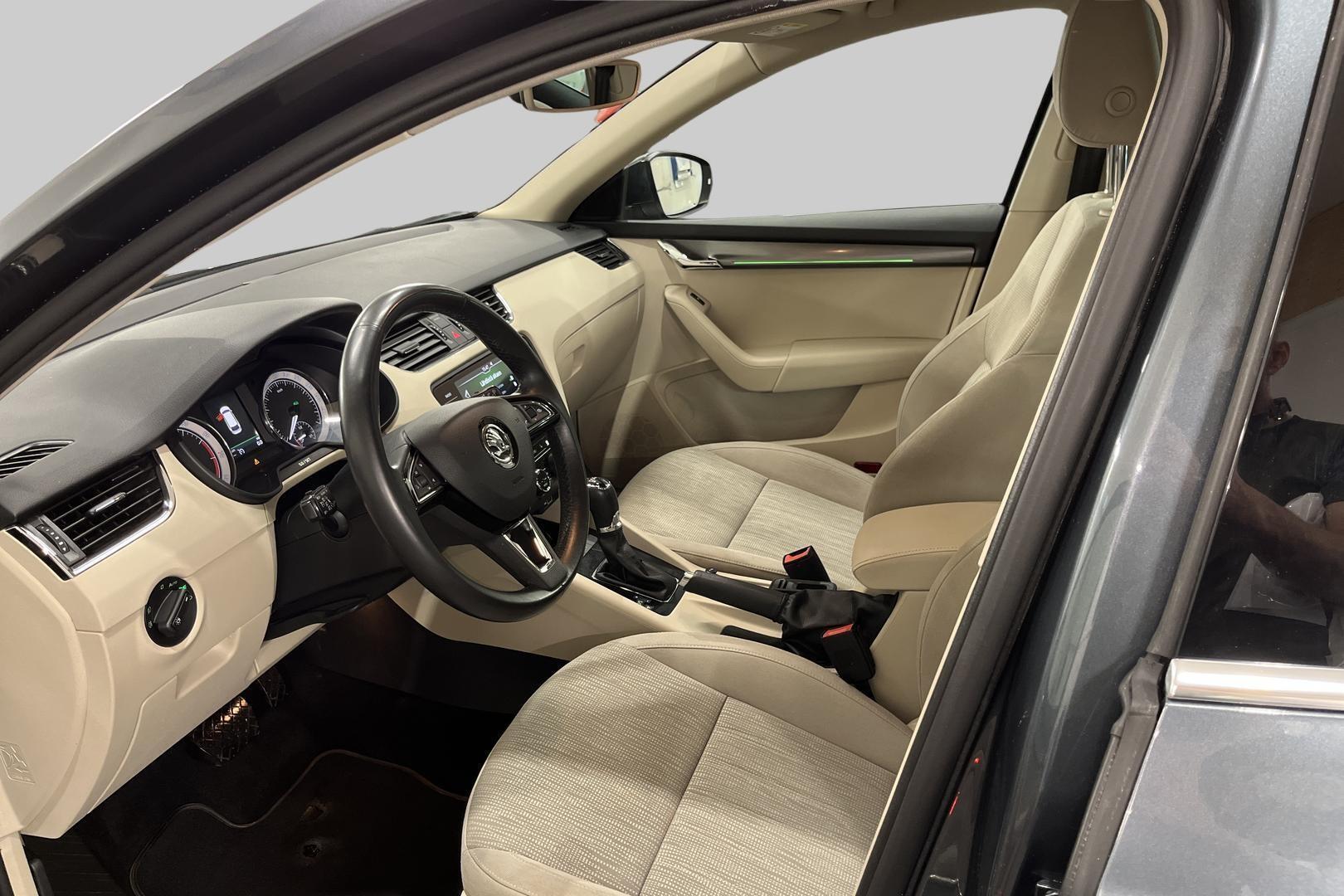 SKODA Octavia 9