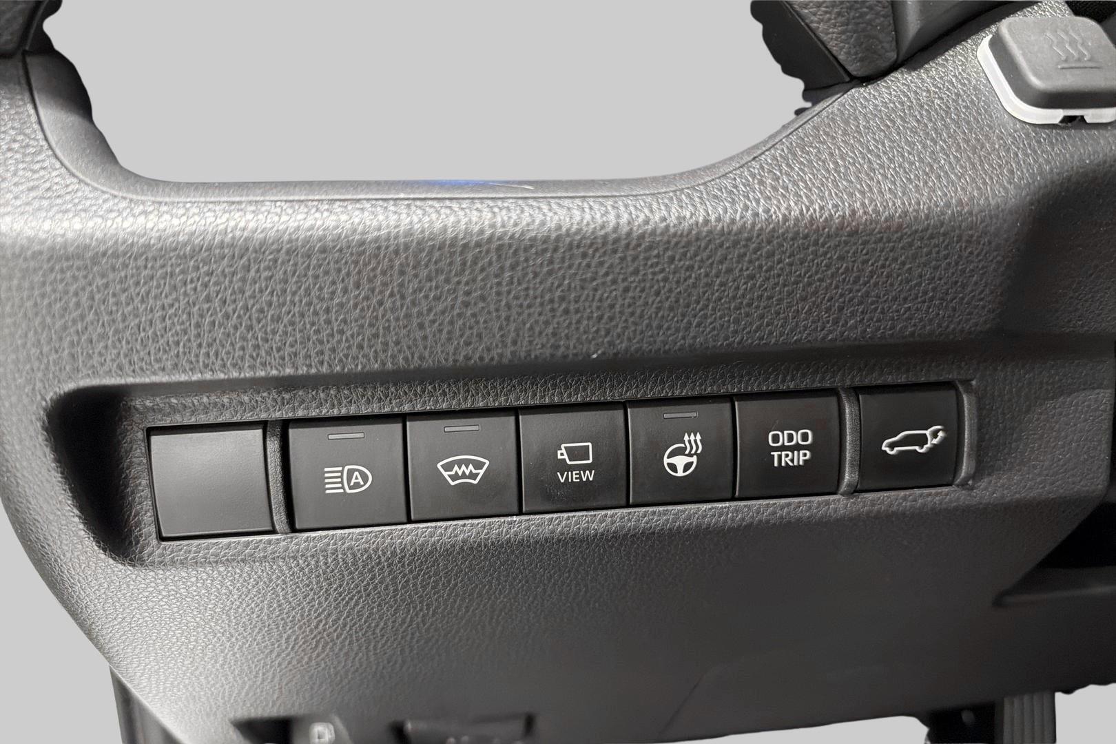 TOYOTA RAV4 Plug-in 18