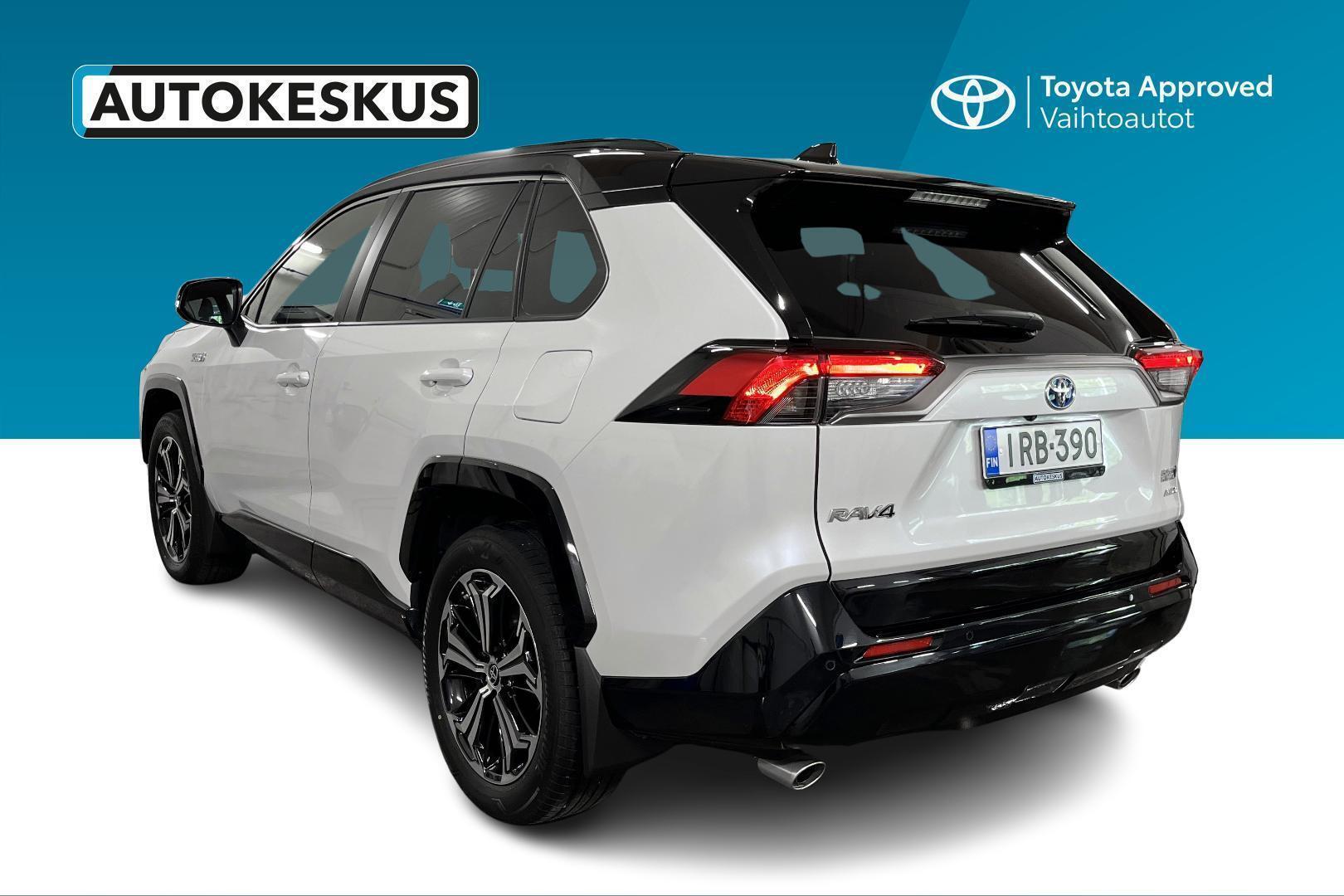 TOYOTA RAV4 Plug-in 7
