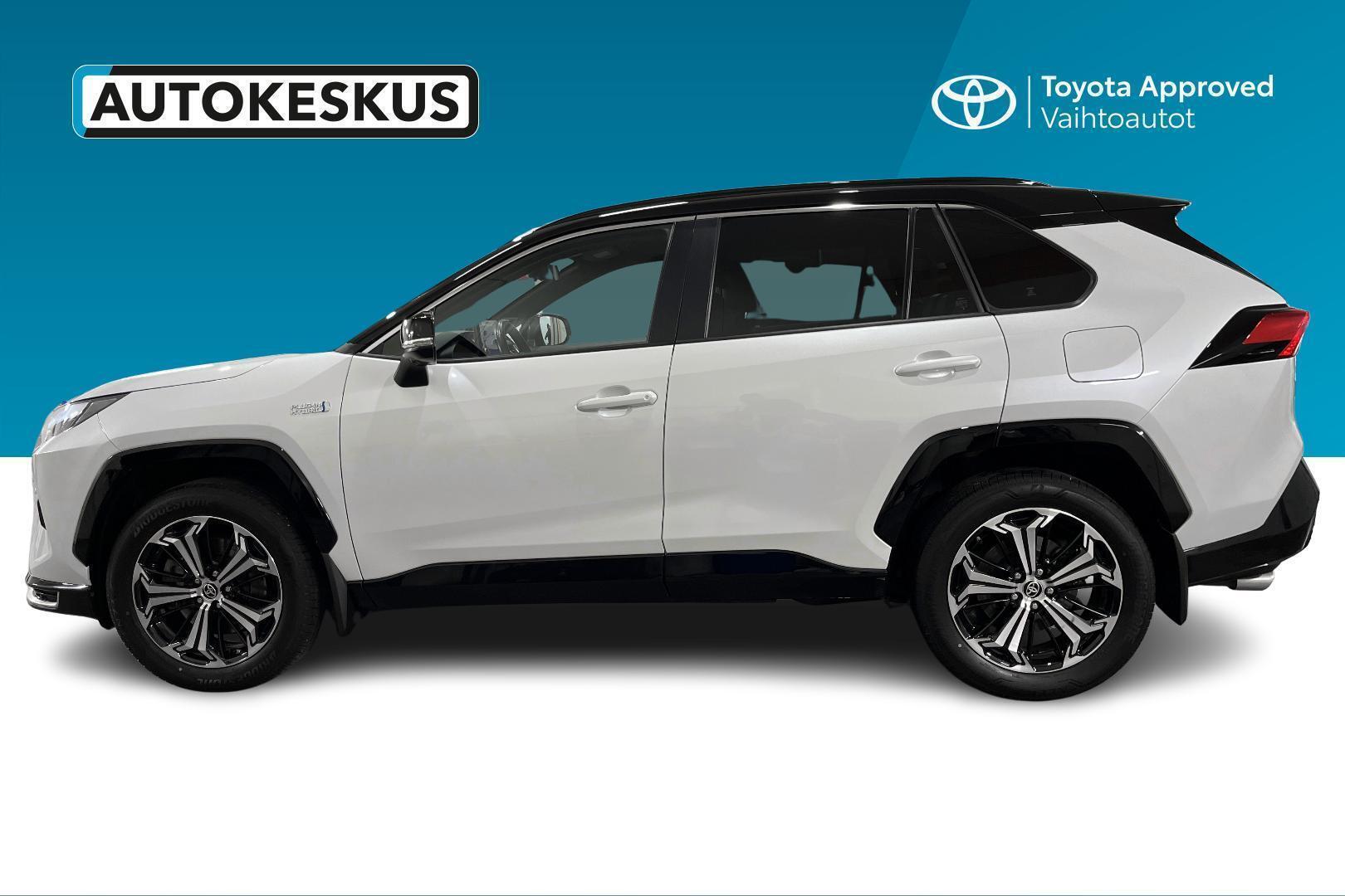 TOYOTA RAV4 Plug-in 8