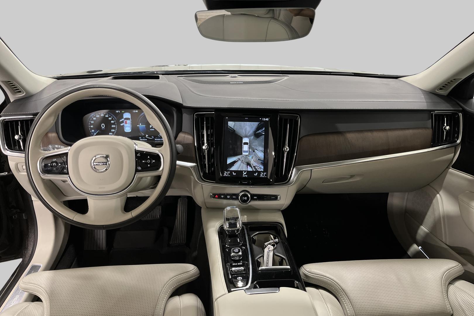 VOLVO S90 11