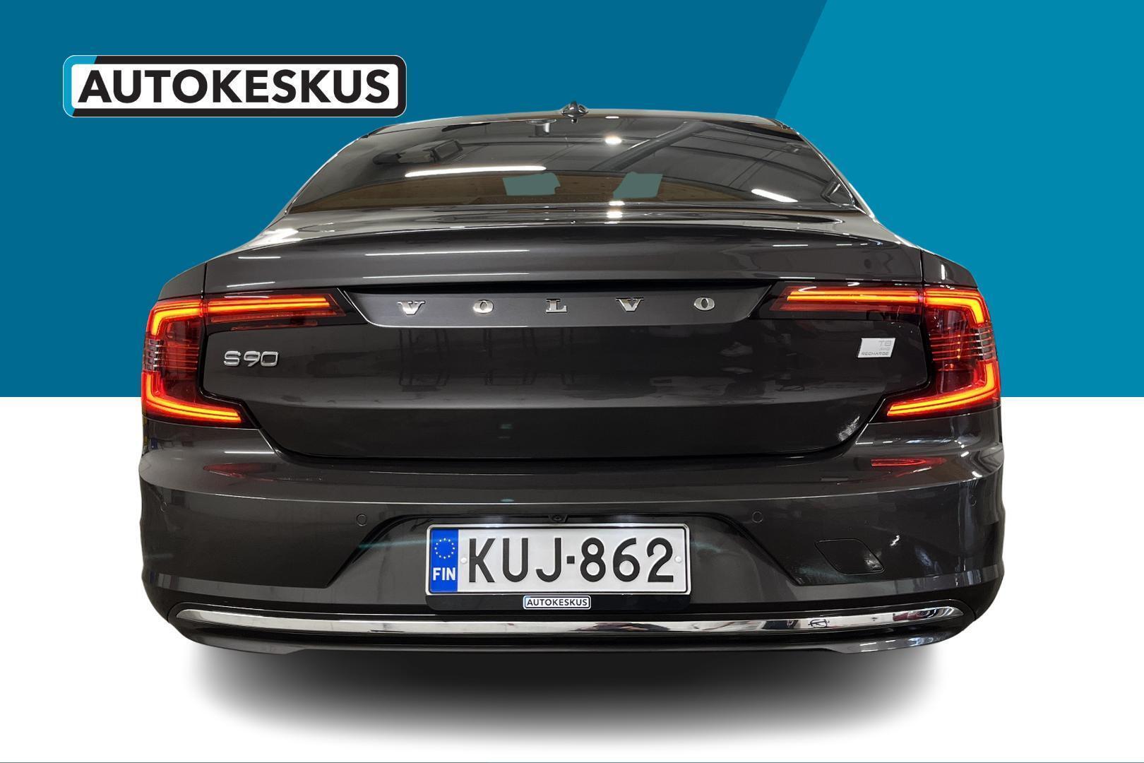 VOLVO S90 6