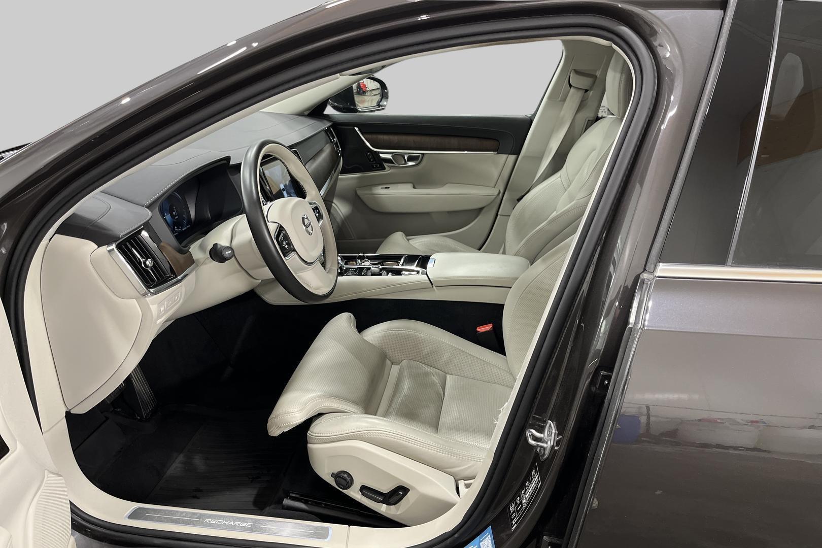 VOLVO S90 9