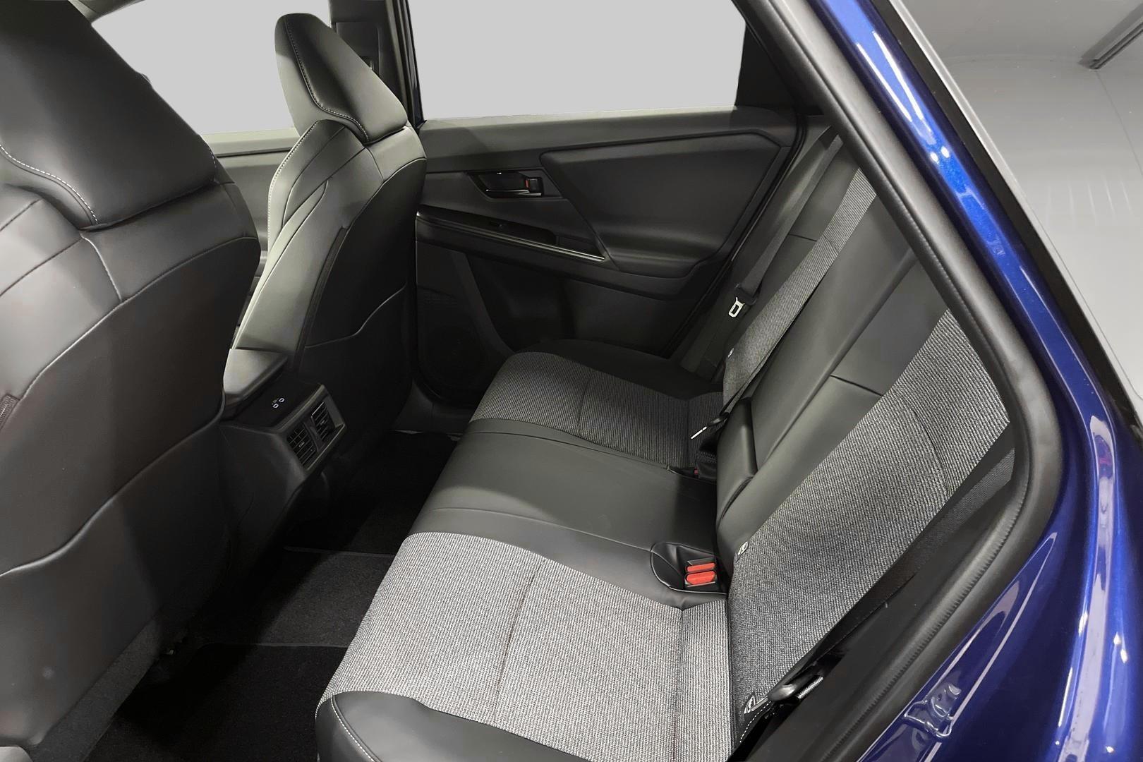 TOYOTA bZ4X Touring 10