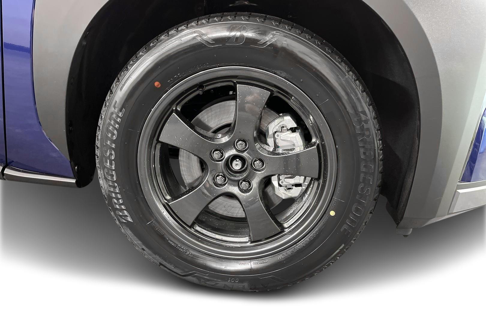 TOYOTA bZ4X Touring 13