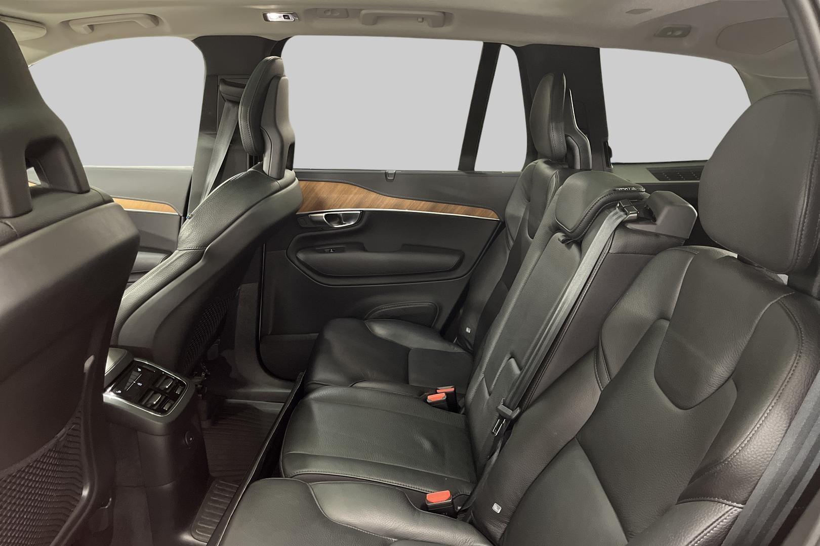 VOLVO XC90 10