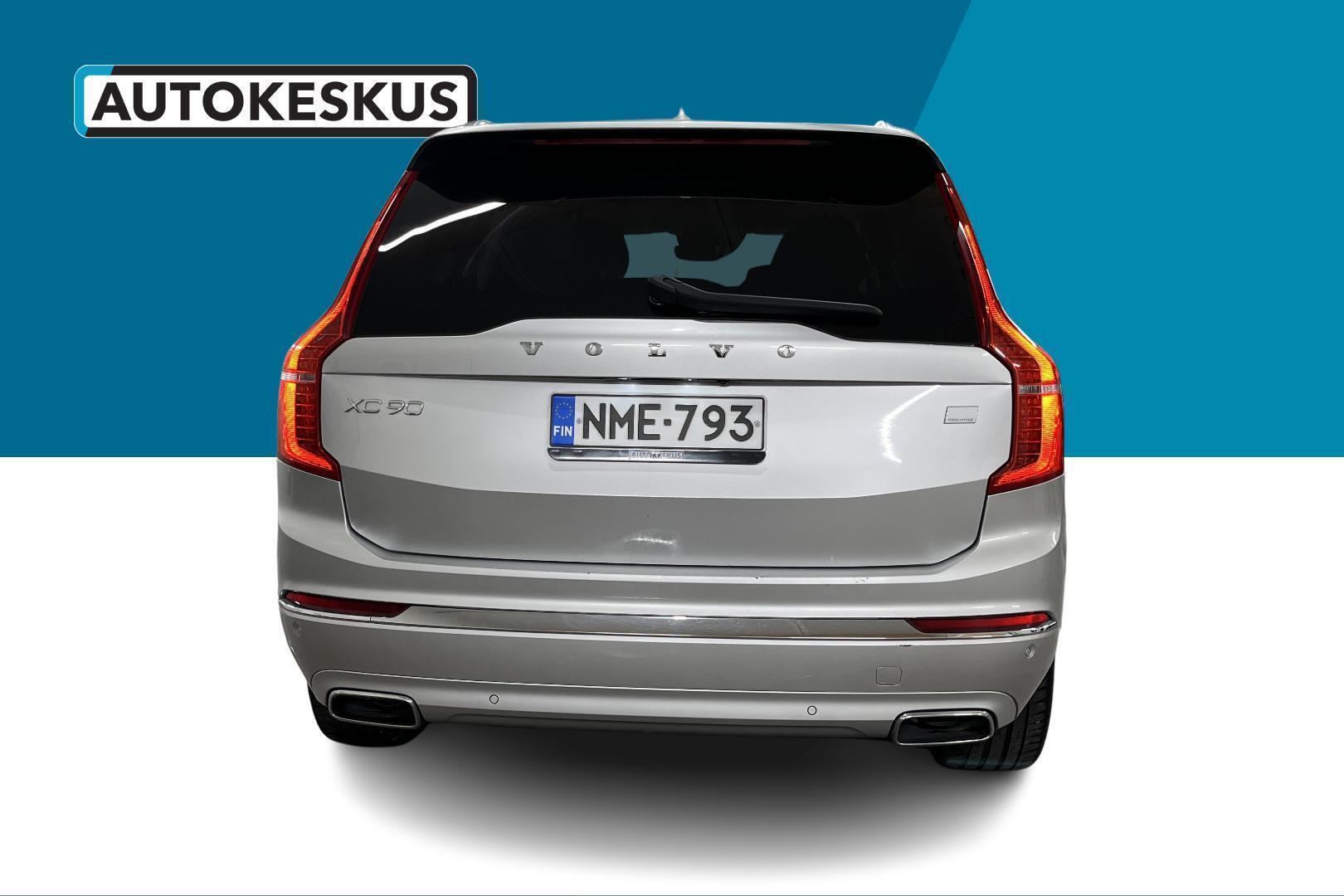 VOLVO XC90 6