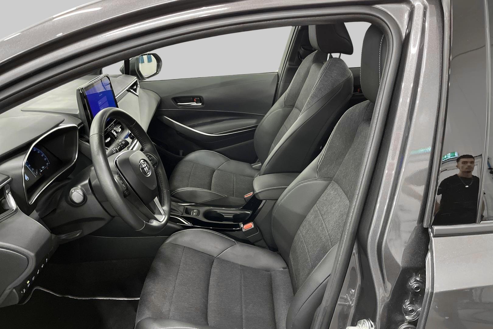 TOYOTA Corolla 9