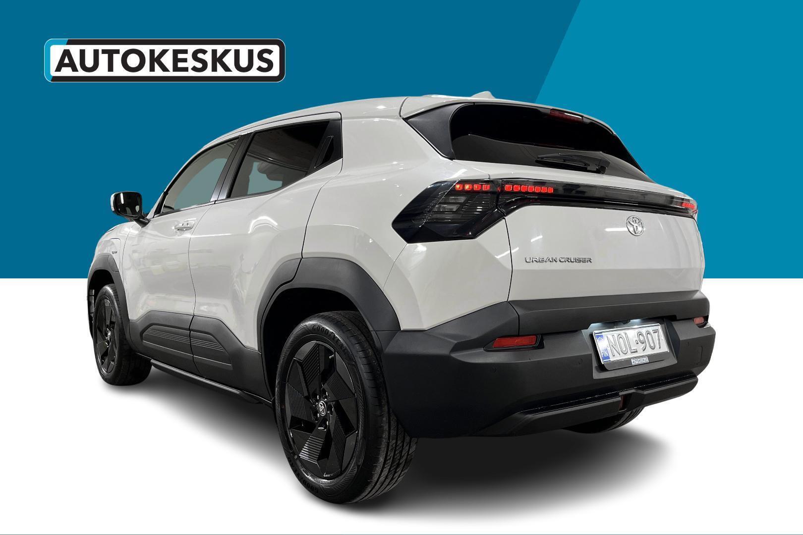 TOYOTA Urban Cruiser 7