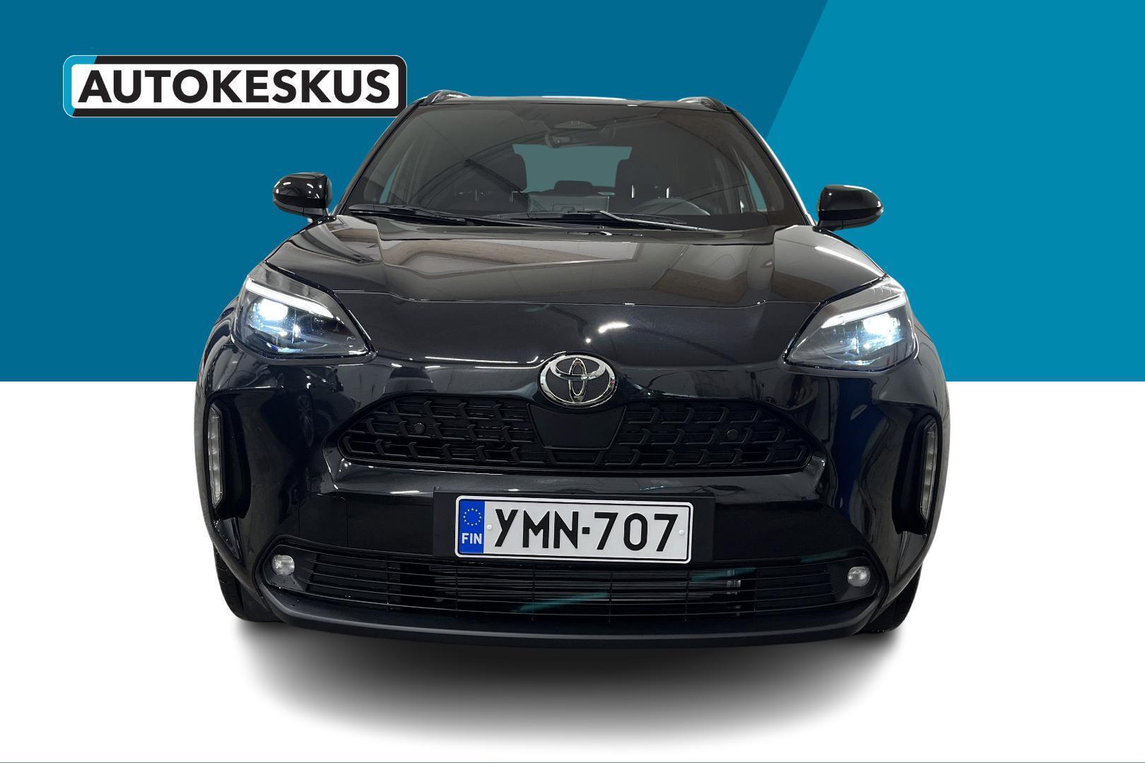TOYOTA Yaris Cross 2