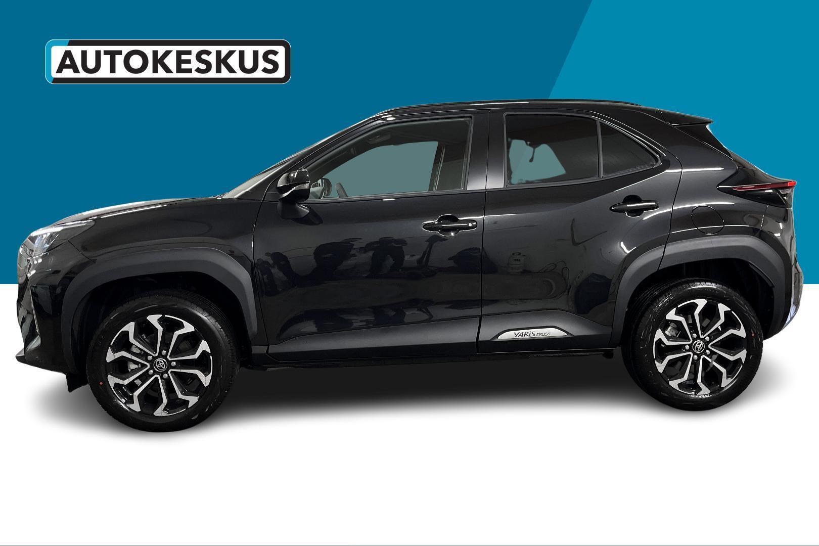 TOYOTA Yaris Cross 8