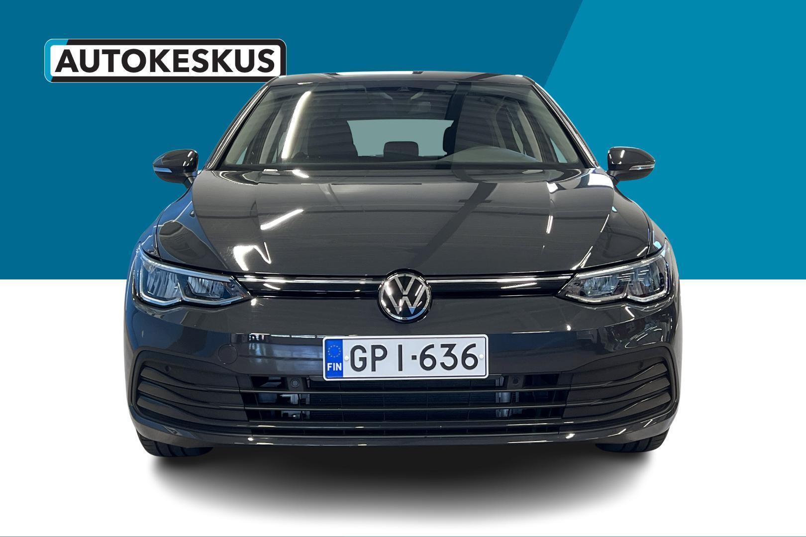 VOLKSWAGEN Golf 2023