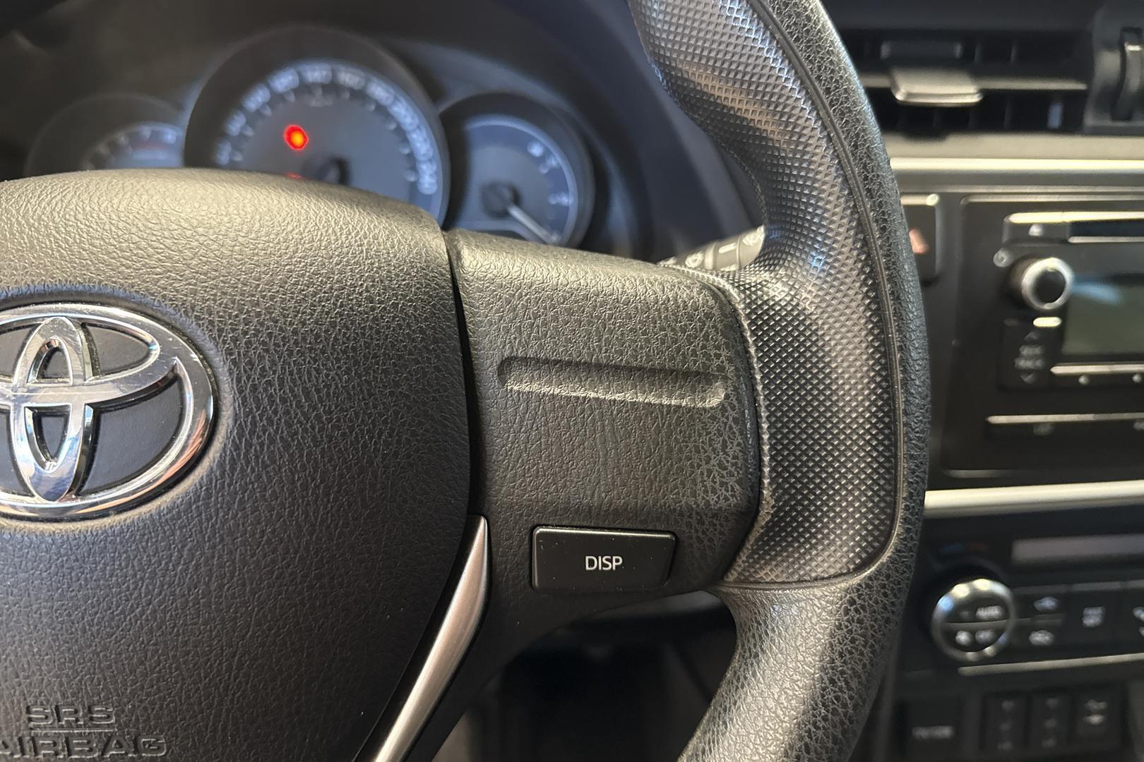 TOYOTA Auris 2014