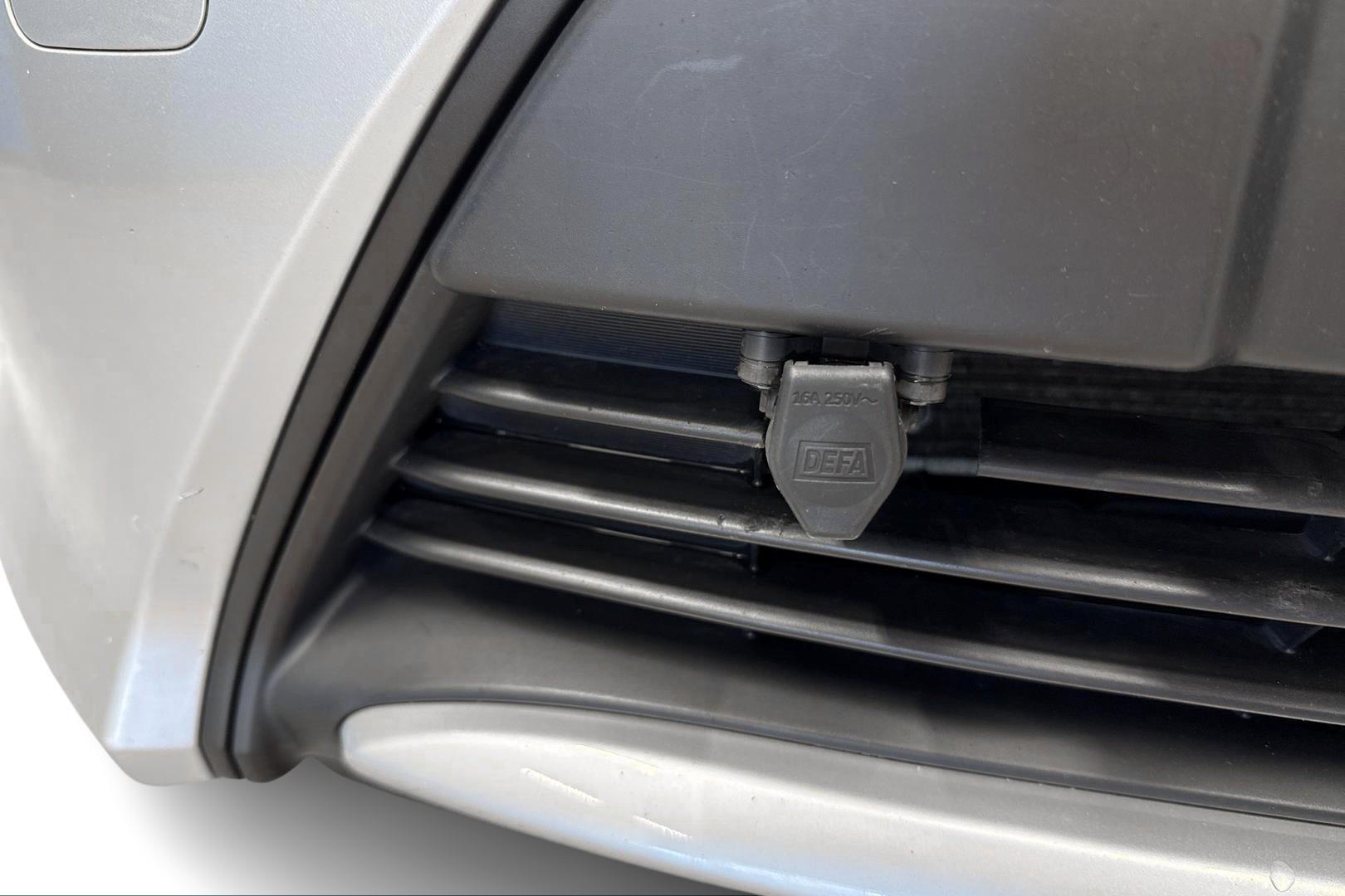 TOYOTA Auris 2014