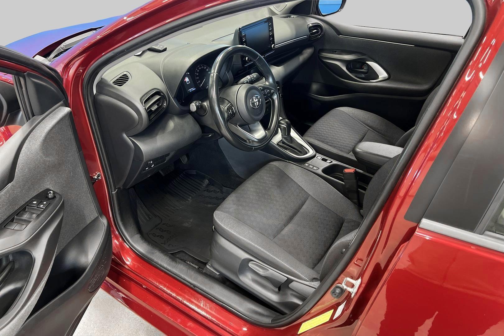 TOYOTA Yaris 2020
