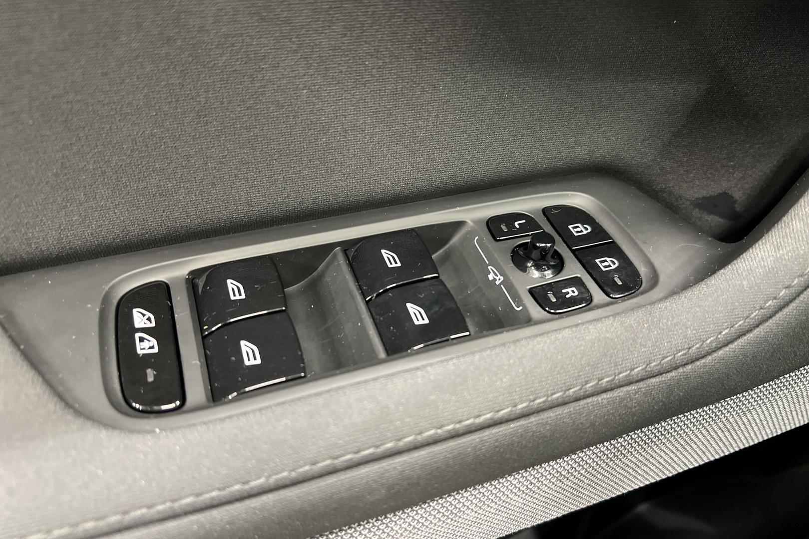 POLESTAR 2 2023