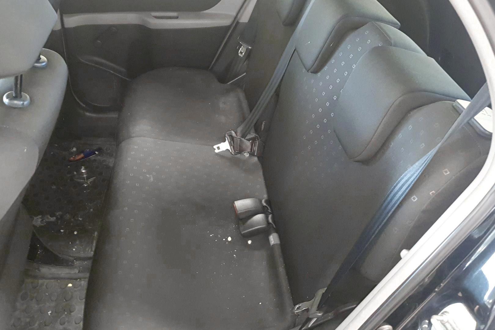 TOYOTA Yaris 2006