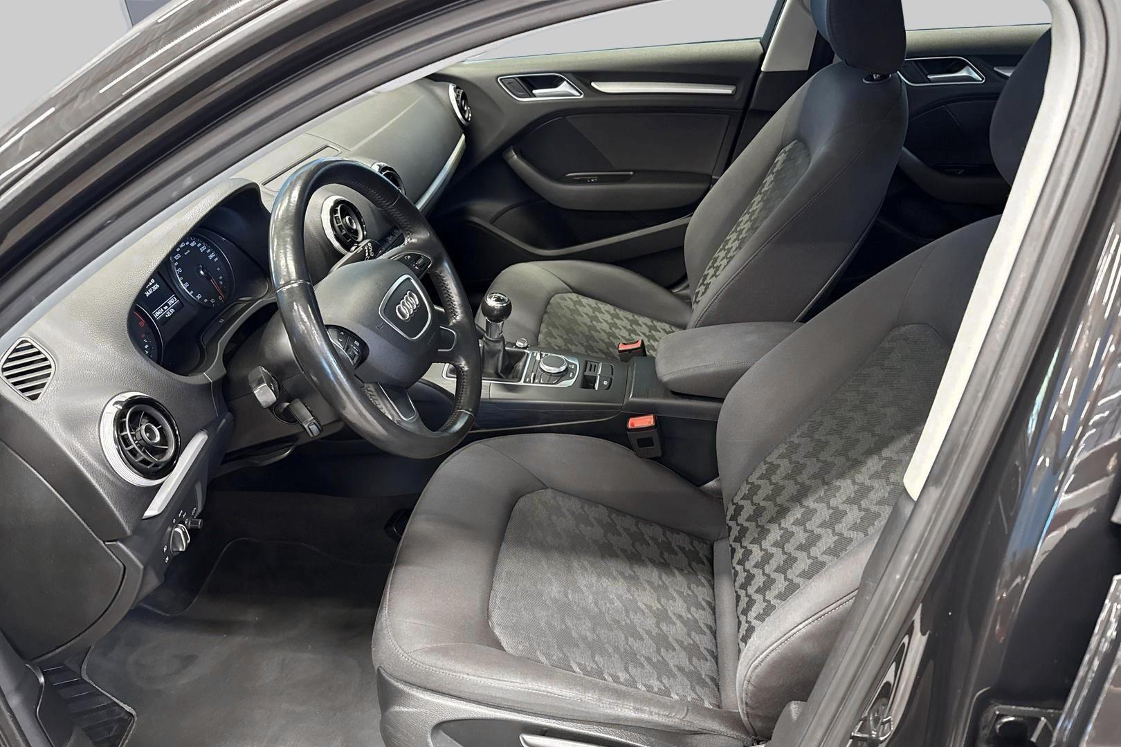 AUDI A3 2013