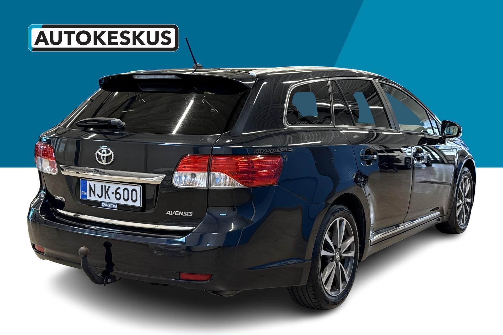 TOYOTA Avensis 2014