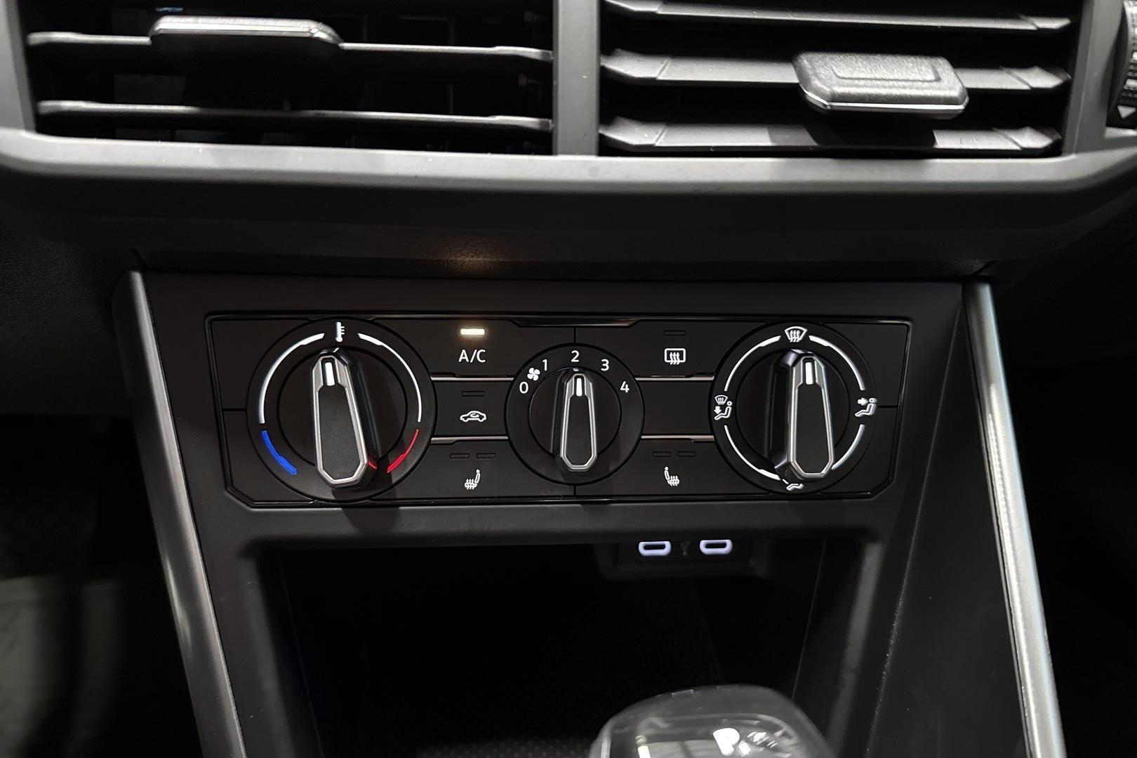 VOLKSWAGEN Polo 2022