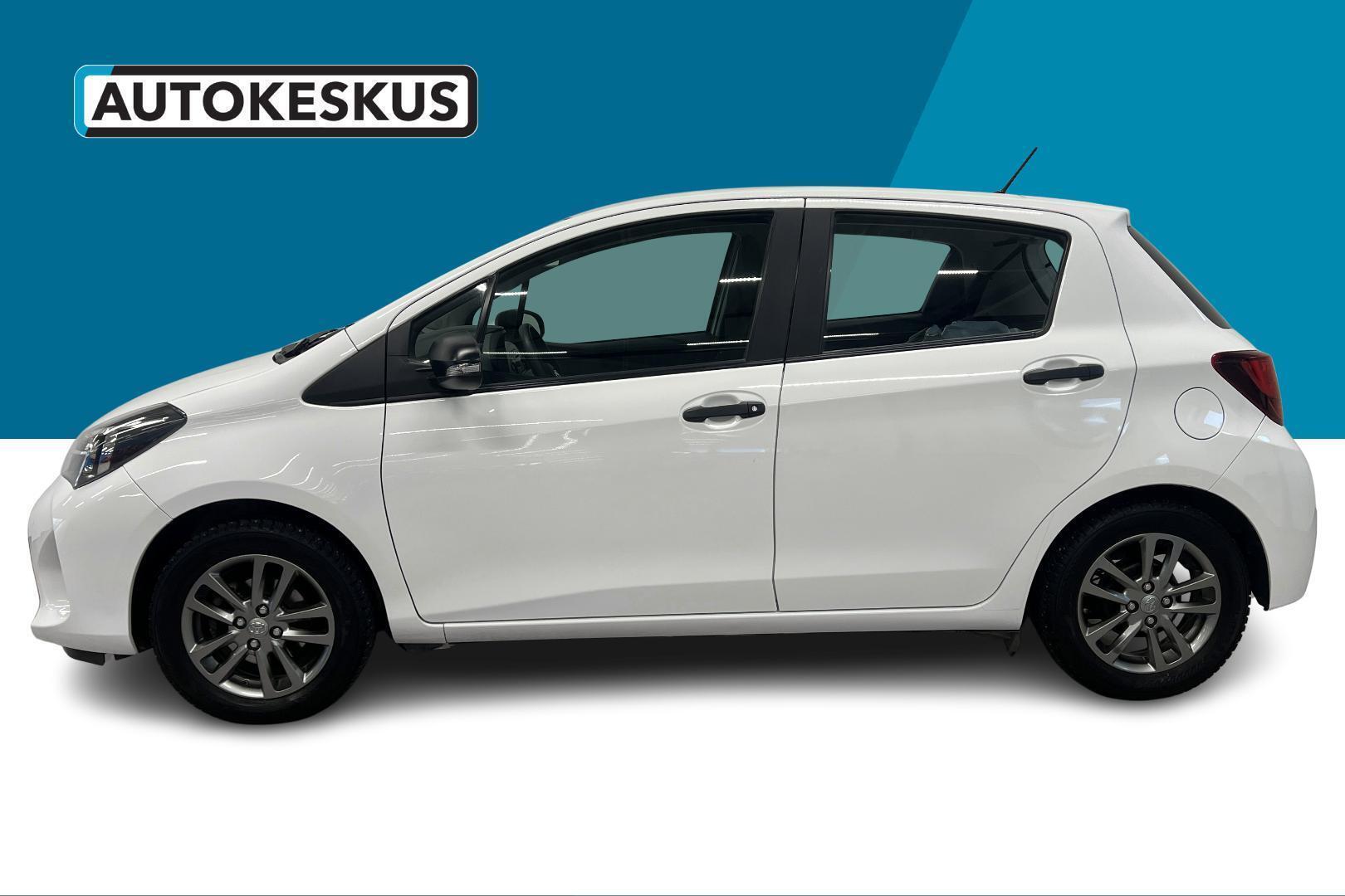 TOYOTA Yaris 2016