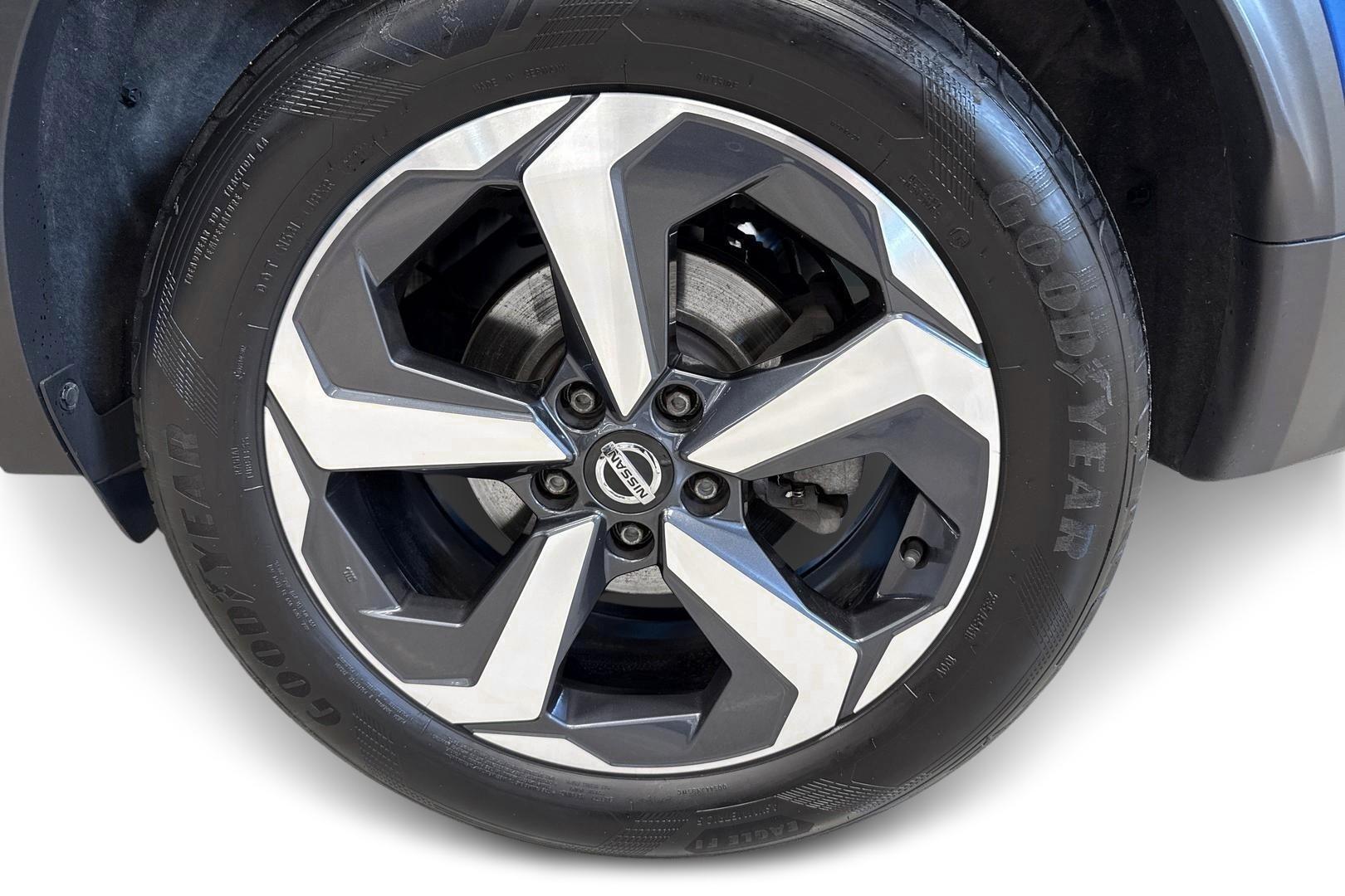 NISSAN Qashqai 2022