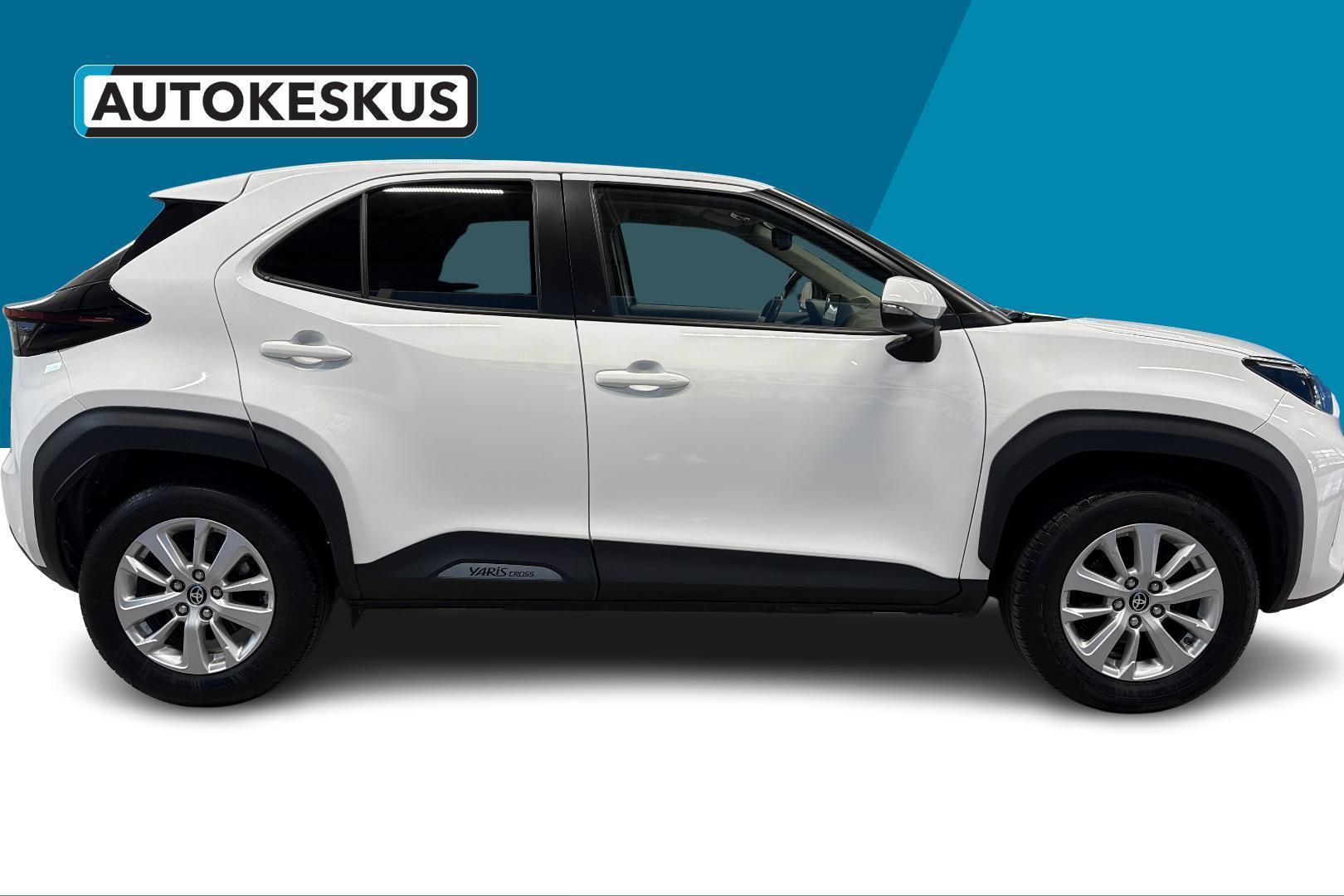 TOYOTA Yaris Cross 2022