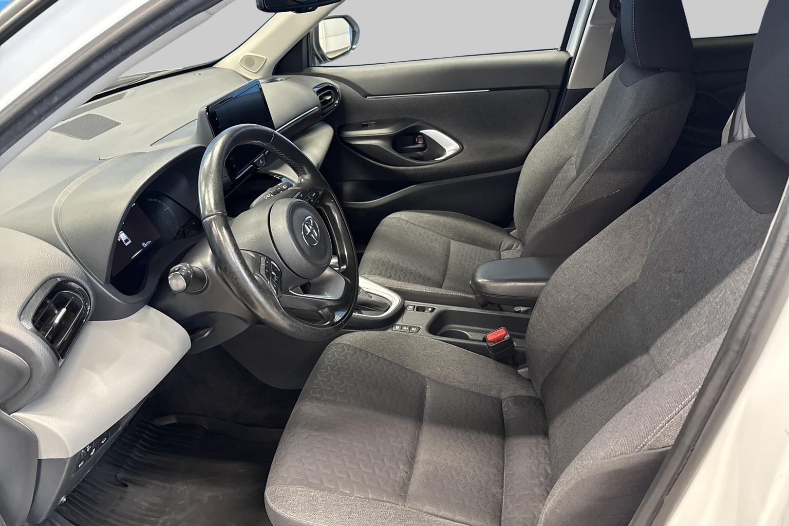 TOYOTA Yaris Cross 2022