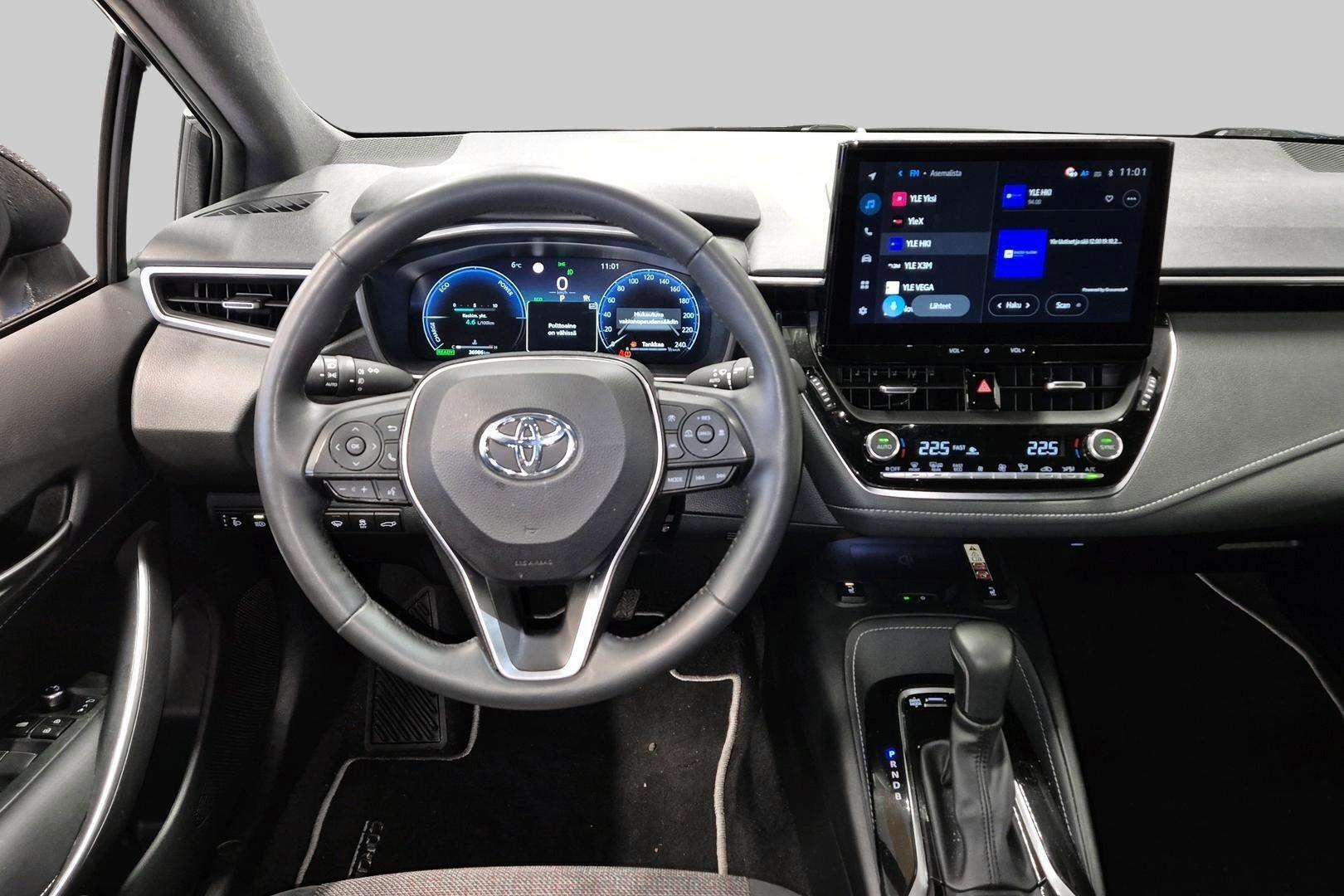 TOYOTA COROLLA 2025