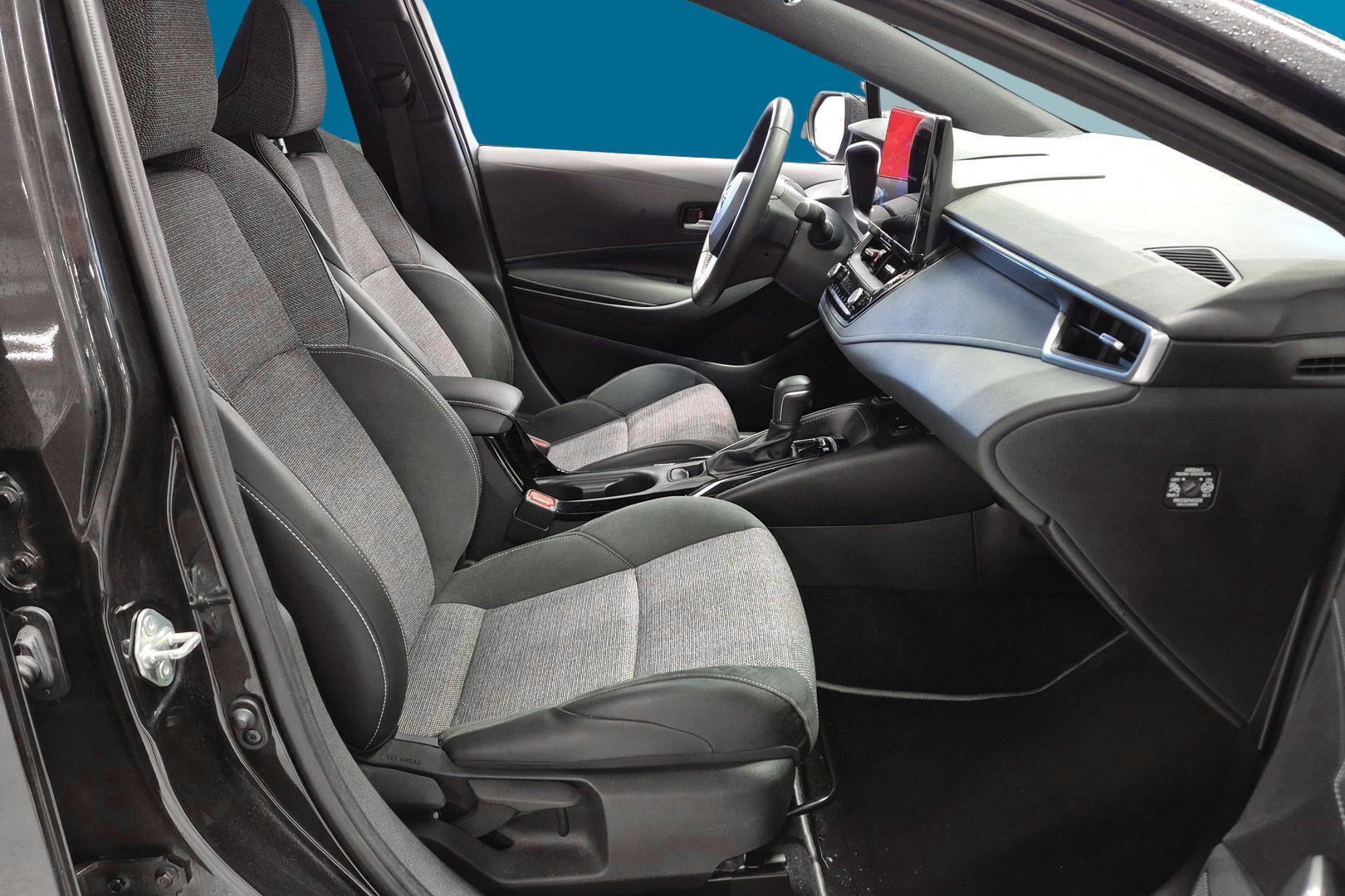 TOYOTA COROLLA 2025