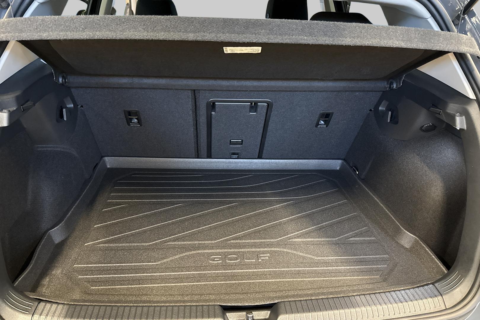 VOLKSWAGEN GOLF 2025
