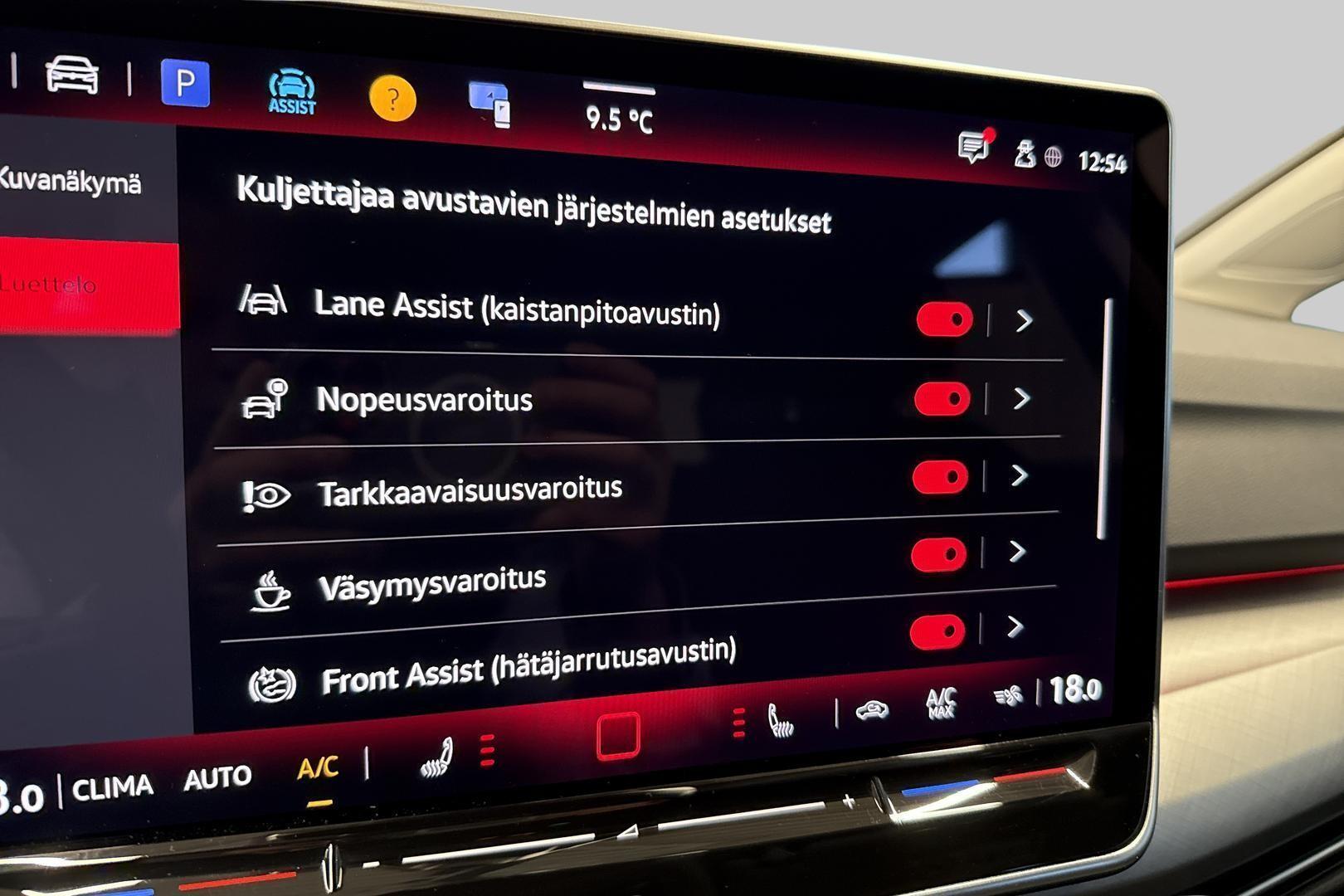 VOLKSWAGEN GOLF 2025