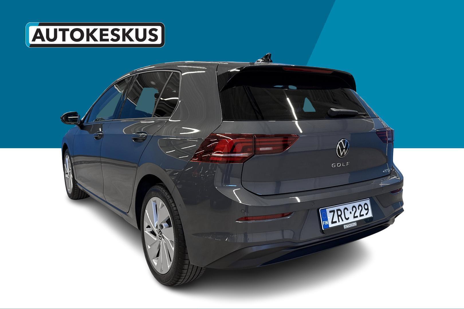 VOLKSWAGEN GOLF 2025