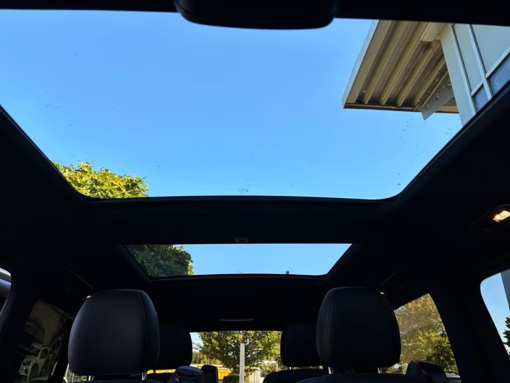 Mercedes-Benz EQV 2025