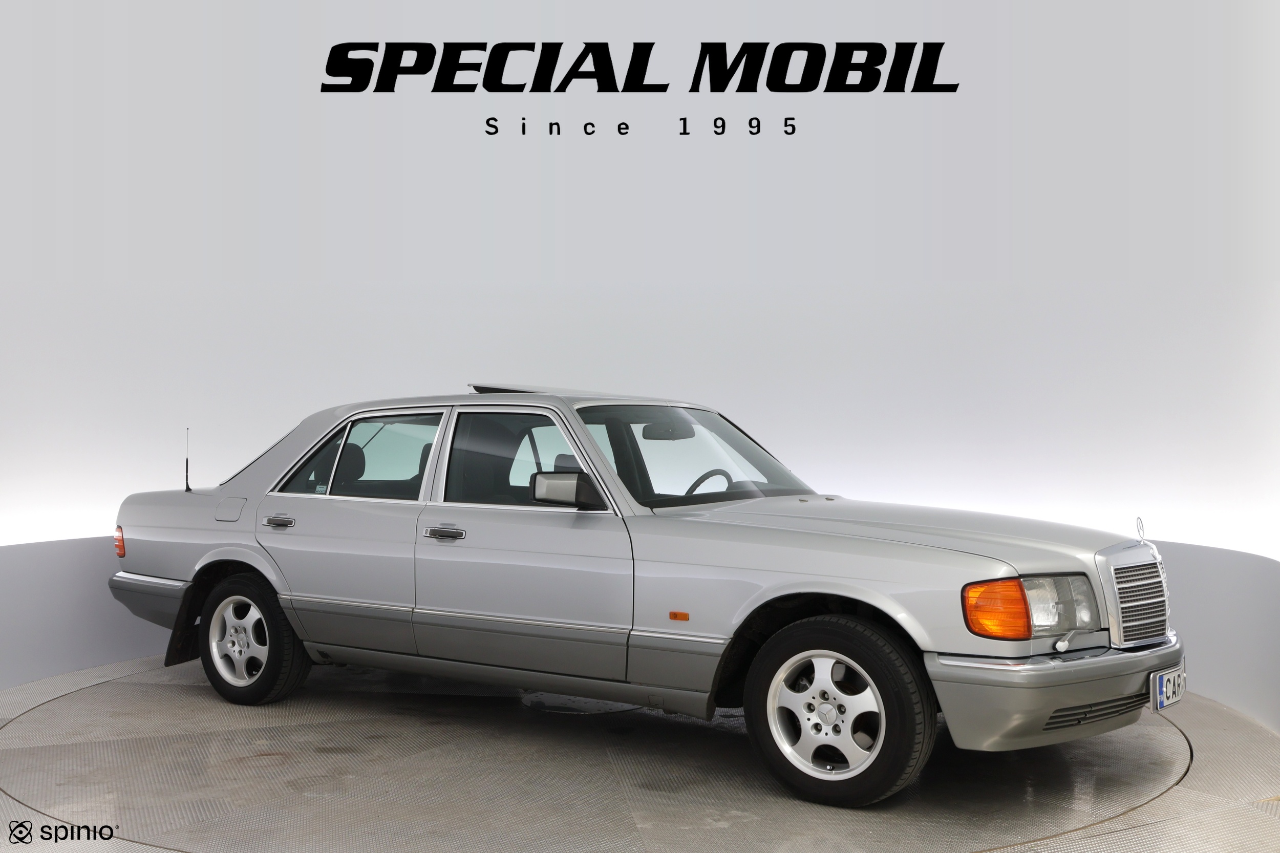 Mercedes-Benz 260 1989