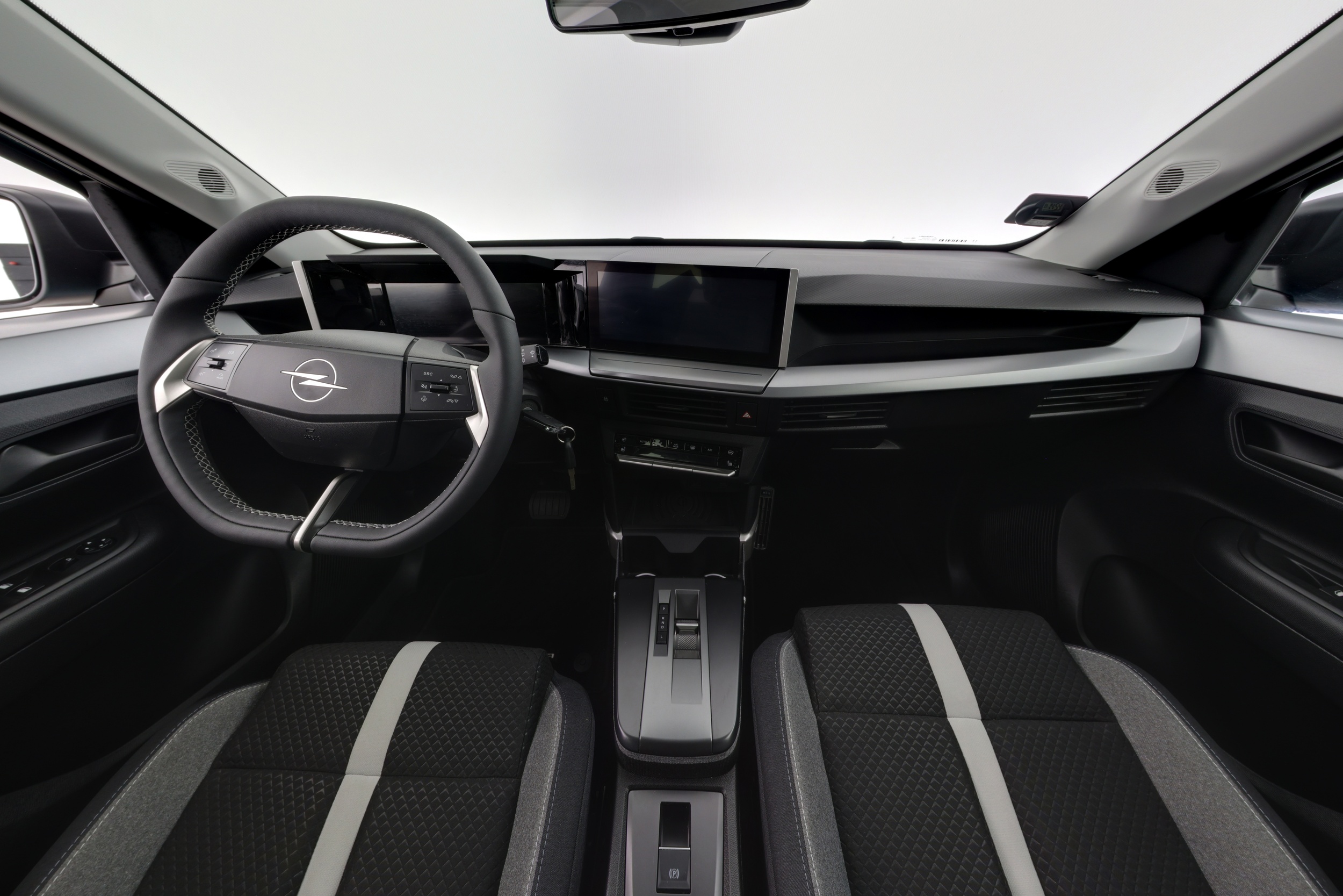 Opel Frontera 2025