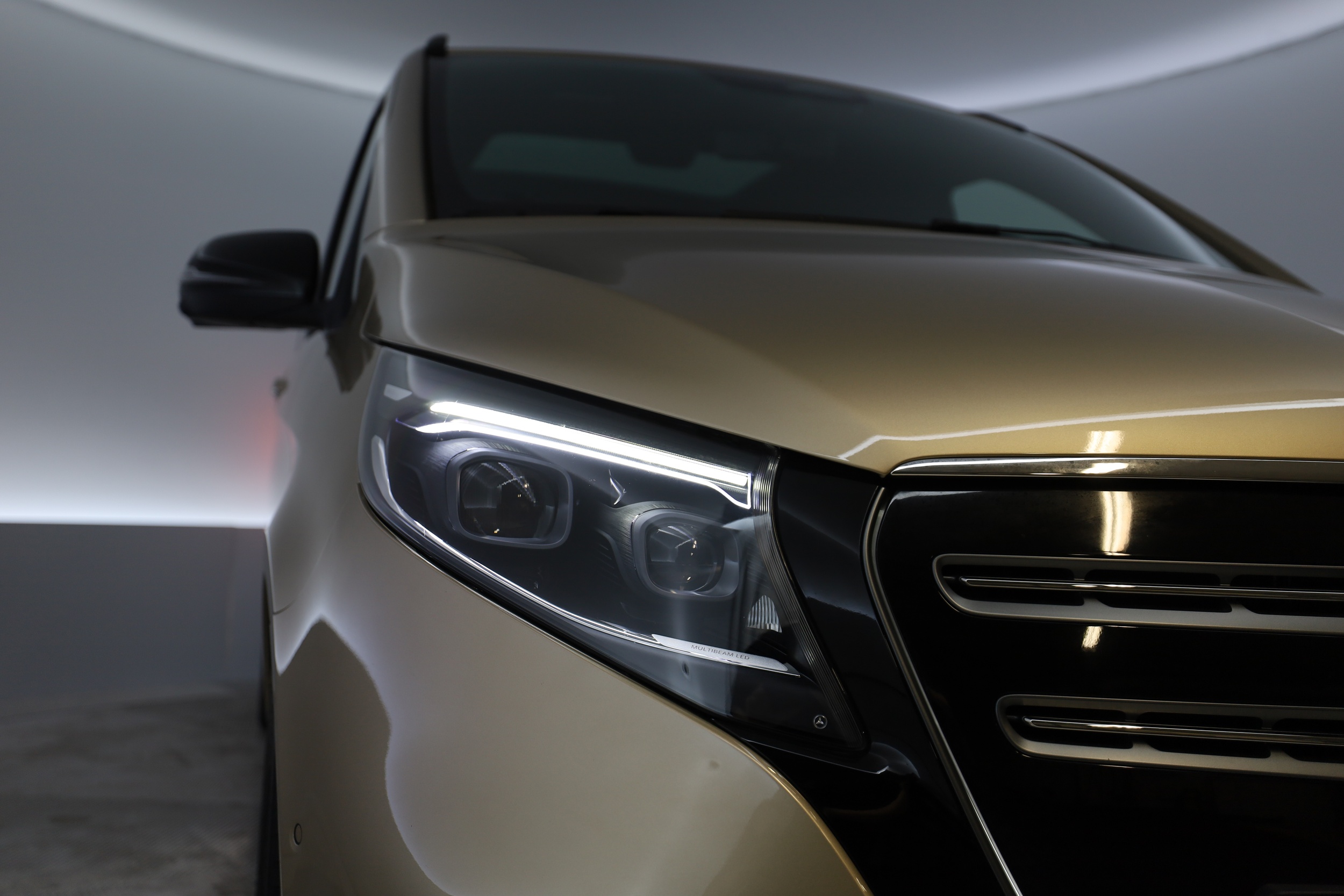 Mercedes-Benz EQV 2025