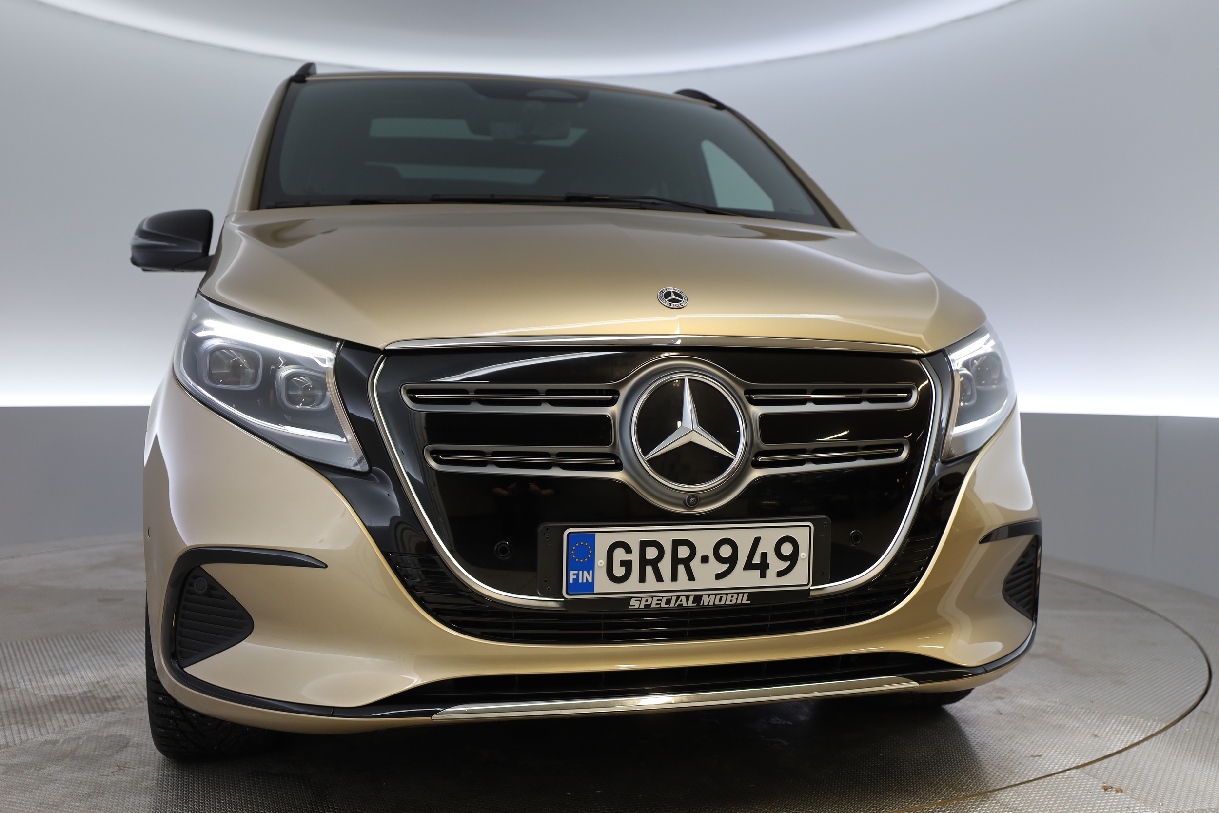 Mercedes-Benz EQV 2025