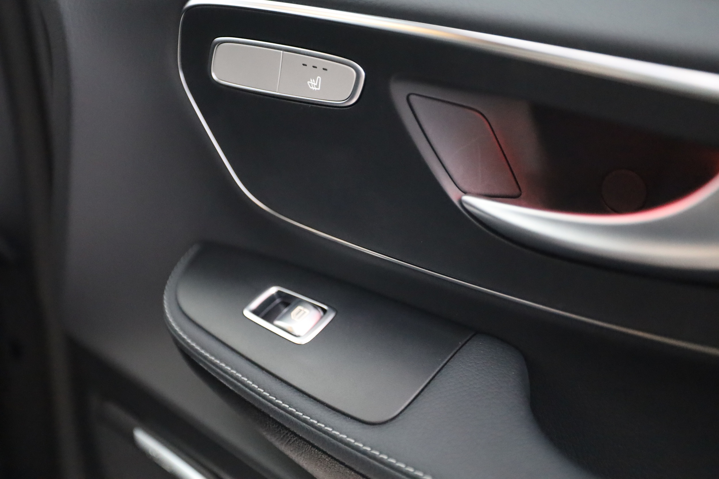 Mercedes-Benz EQV 2025