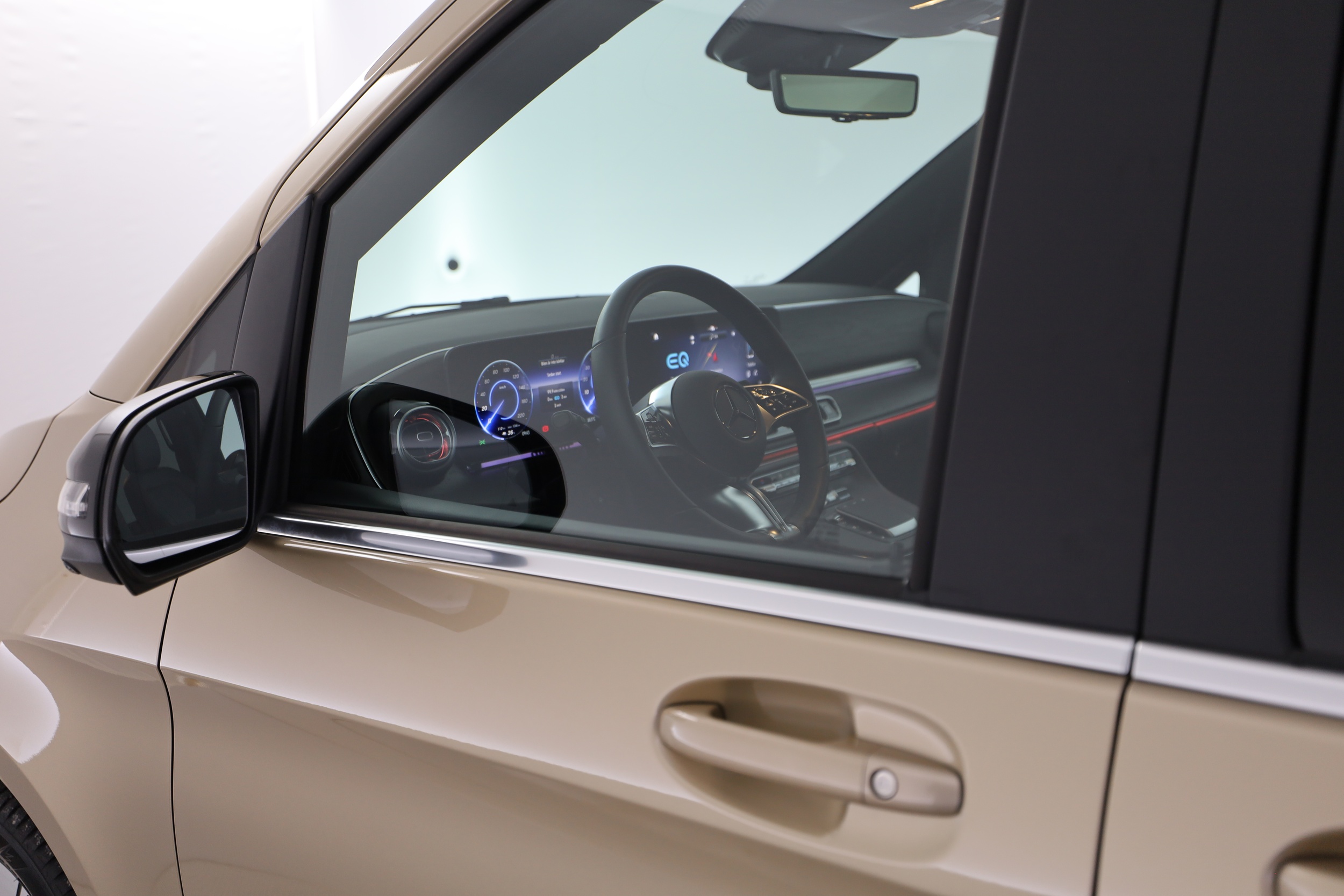 Mercedes-Benz EQV 2025