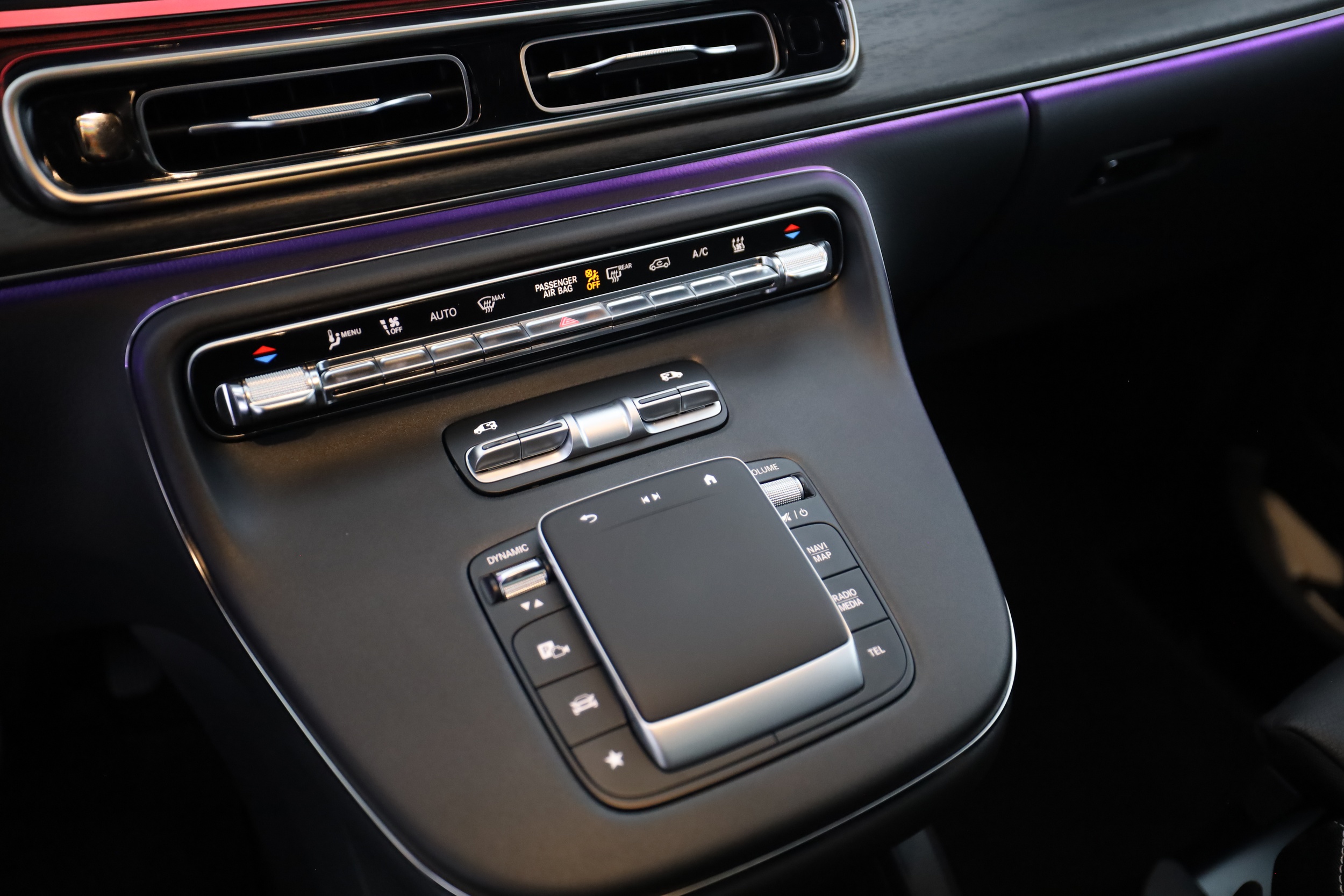 Mercedes-Benz EQV 2025