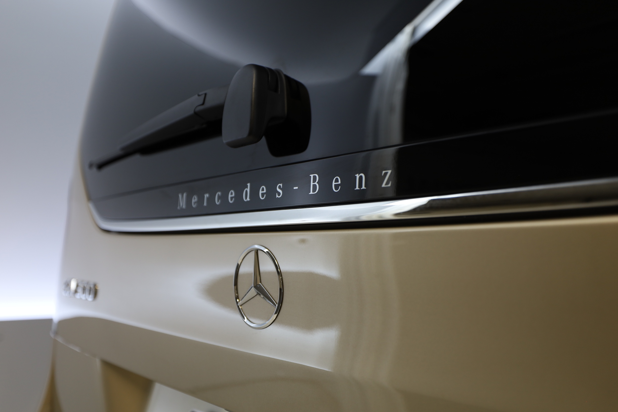 Mercedes-Benz EQV 2025