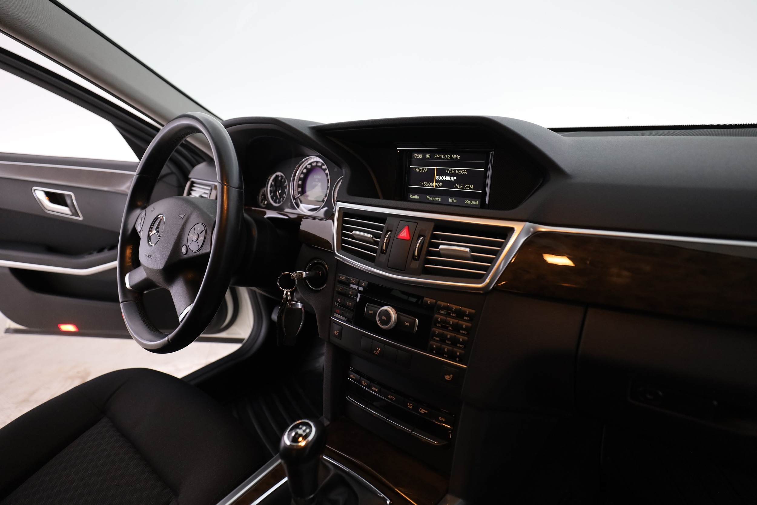 Mercedes-Benz E 2010