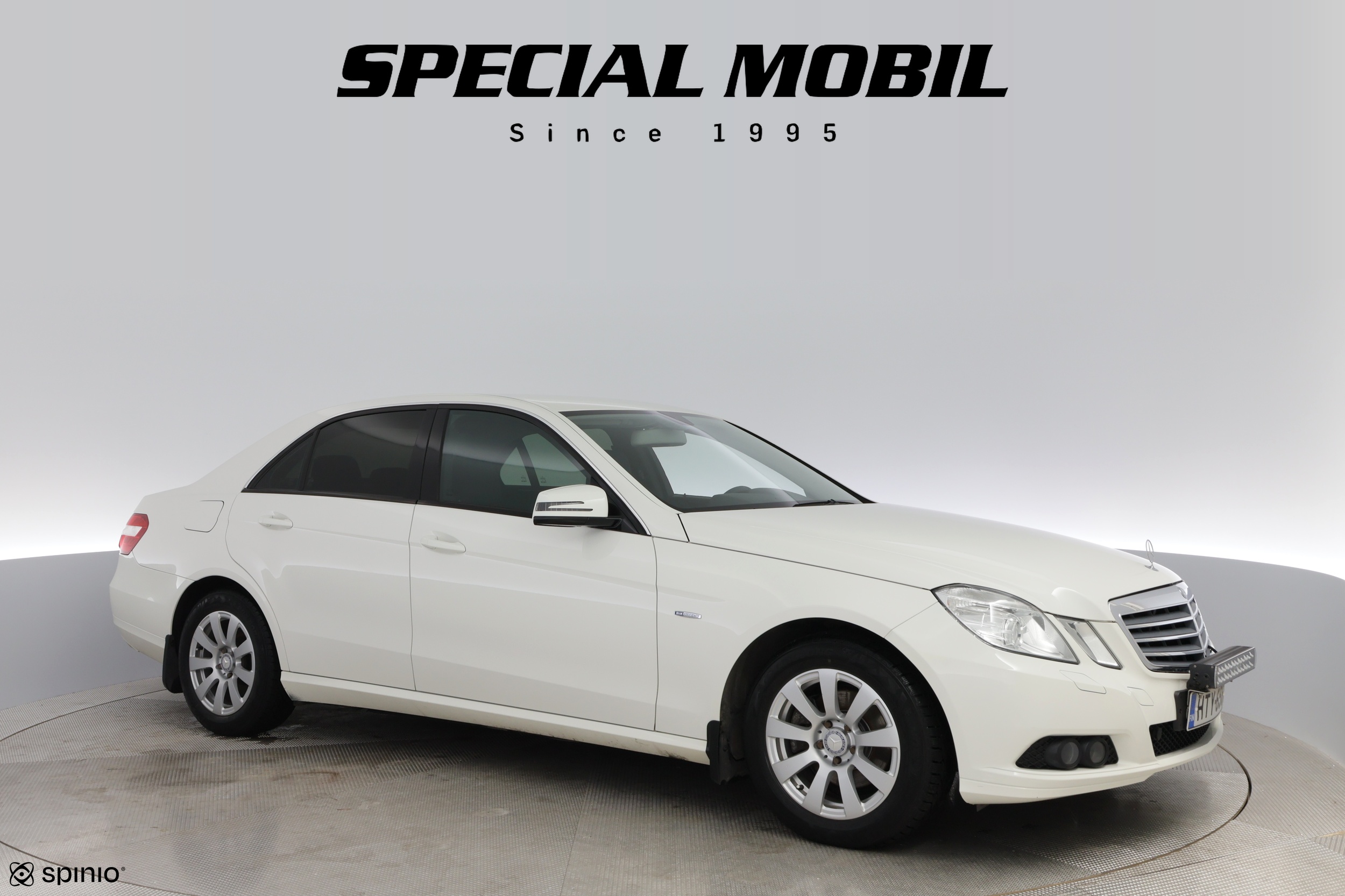 Mercedes-Benz E 2010