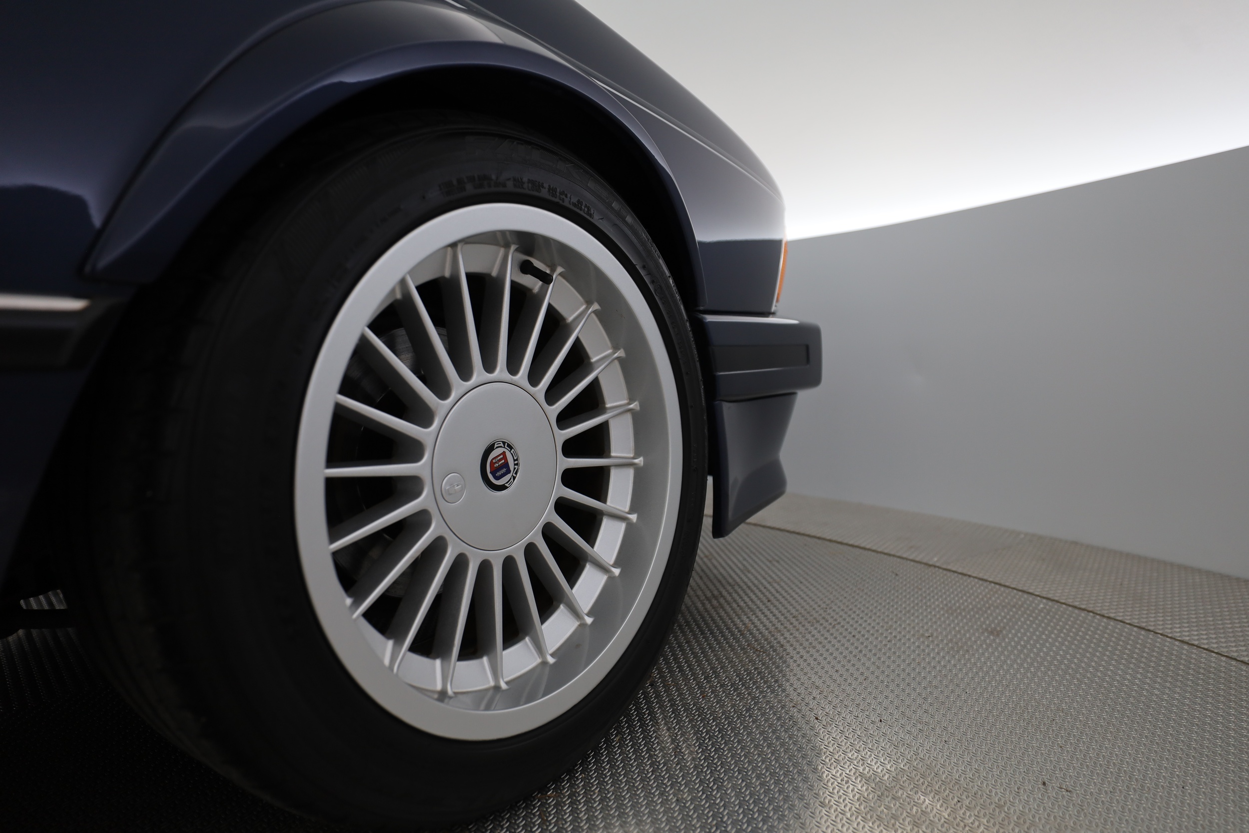 BMW 635 1988