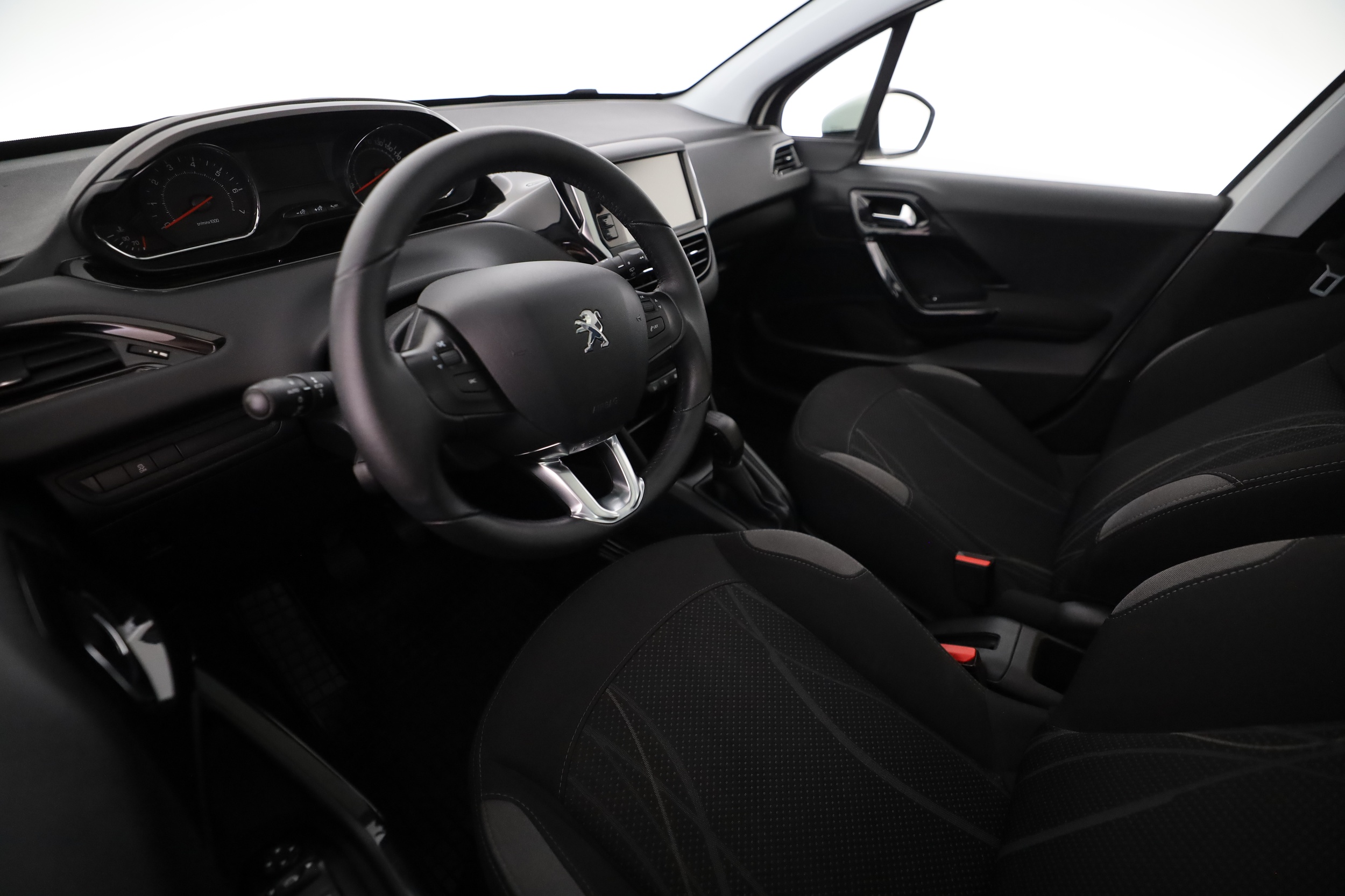Peugeot 208 2014