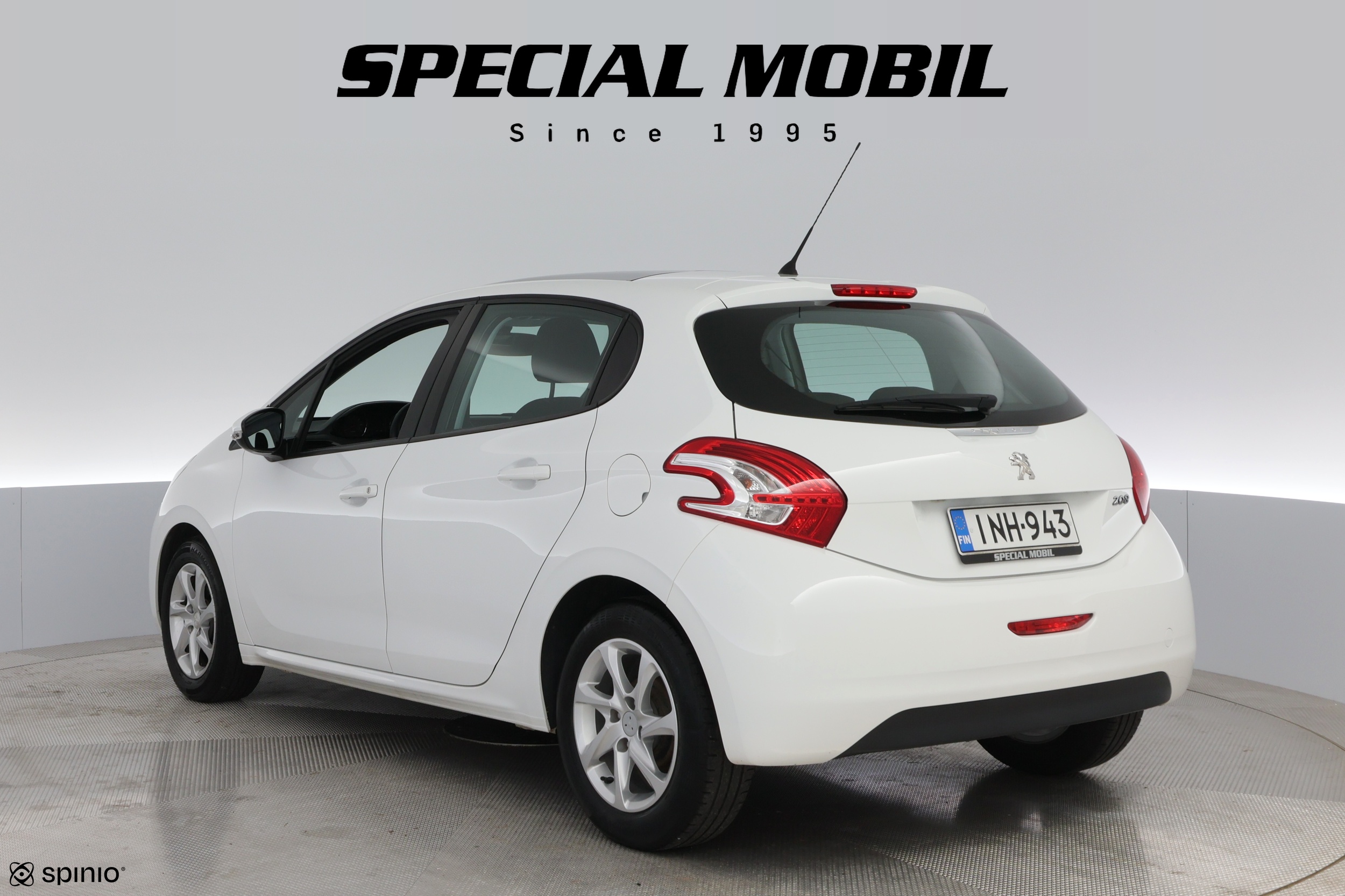 Peugeot 208 2014