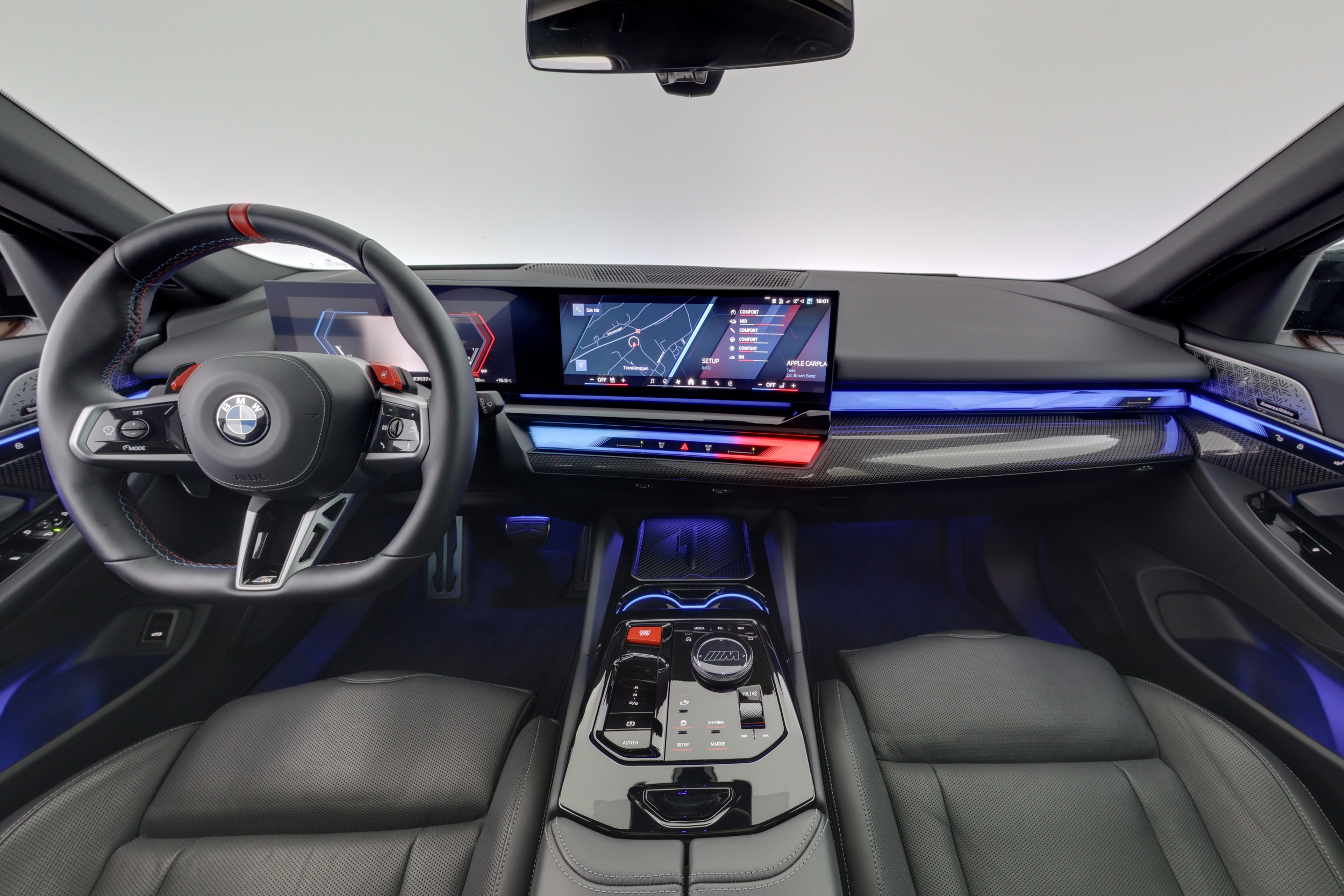 BMW M5 2025