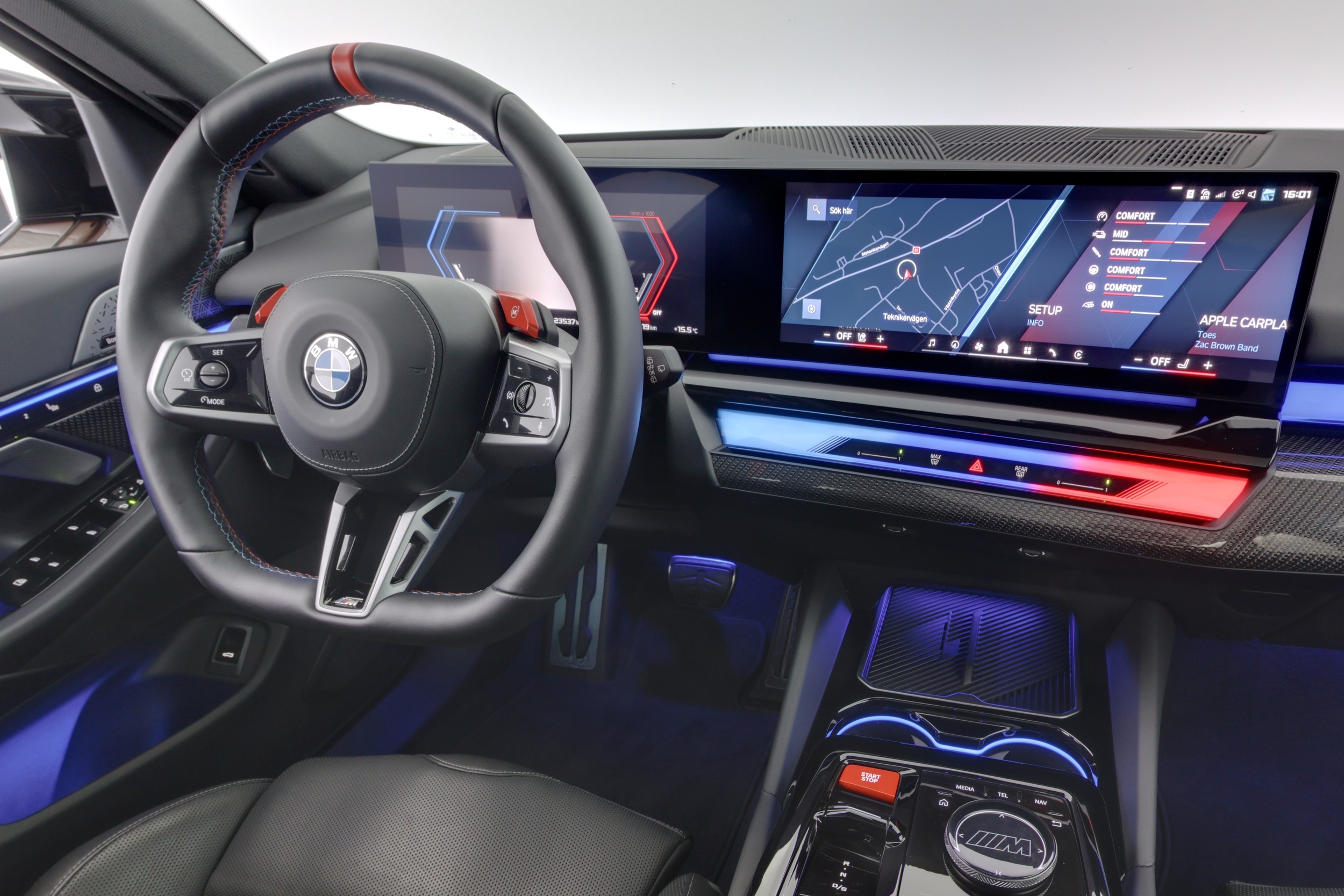 BMW M5 2025